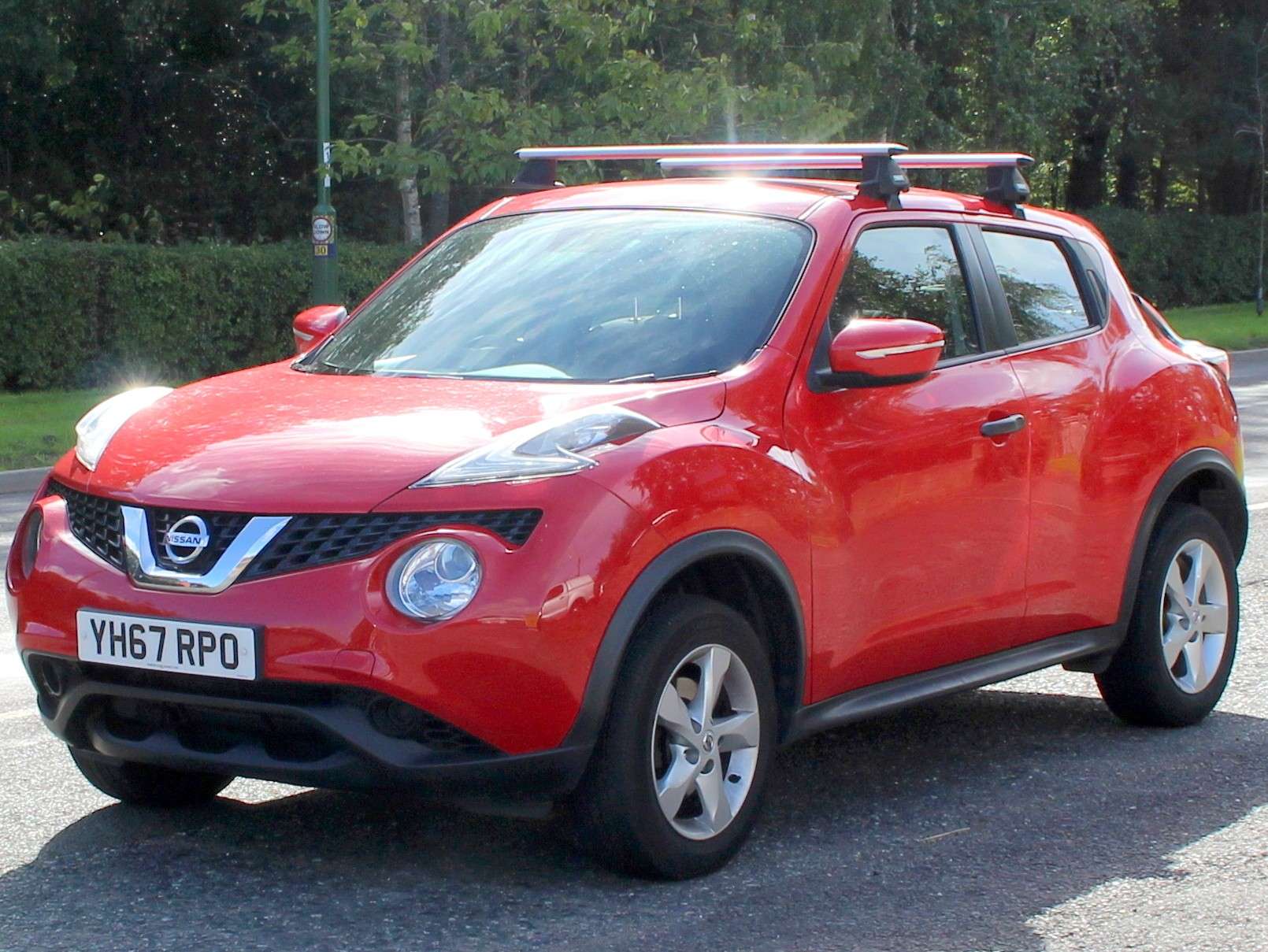 A 2017 NISSAN JUKE 1.6 Visia SUV 5dr Petrol Manual Euro 6 (94 ps) A 2017 NISSAN JUKE 1.6 Visia SUV 5dr Petrol Manual Euro 6 (94 ps)