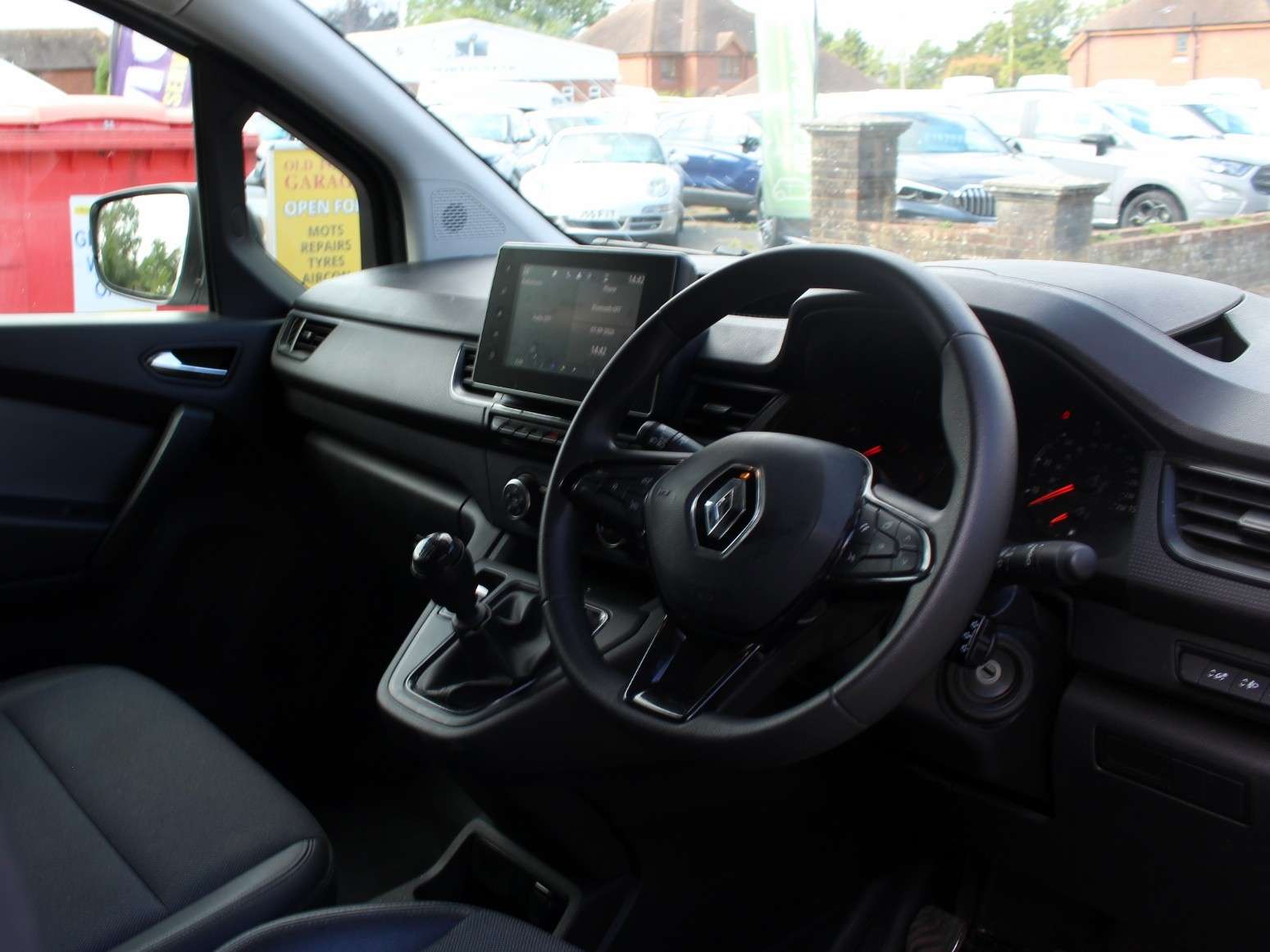 2024 RENAULT KANGOO 2024 RENAULT KANGOO