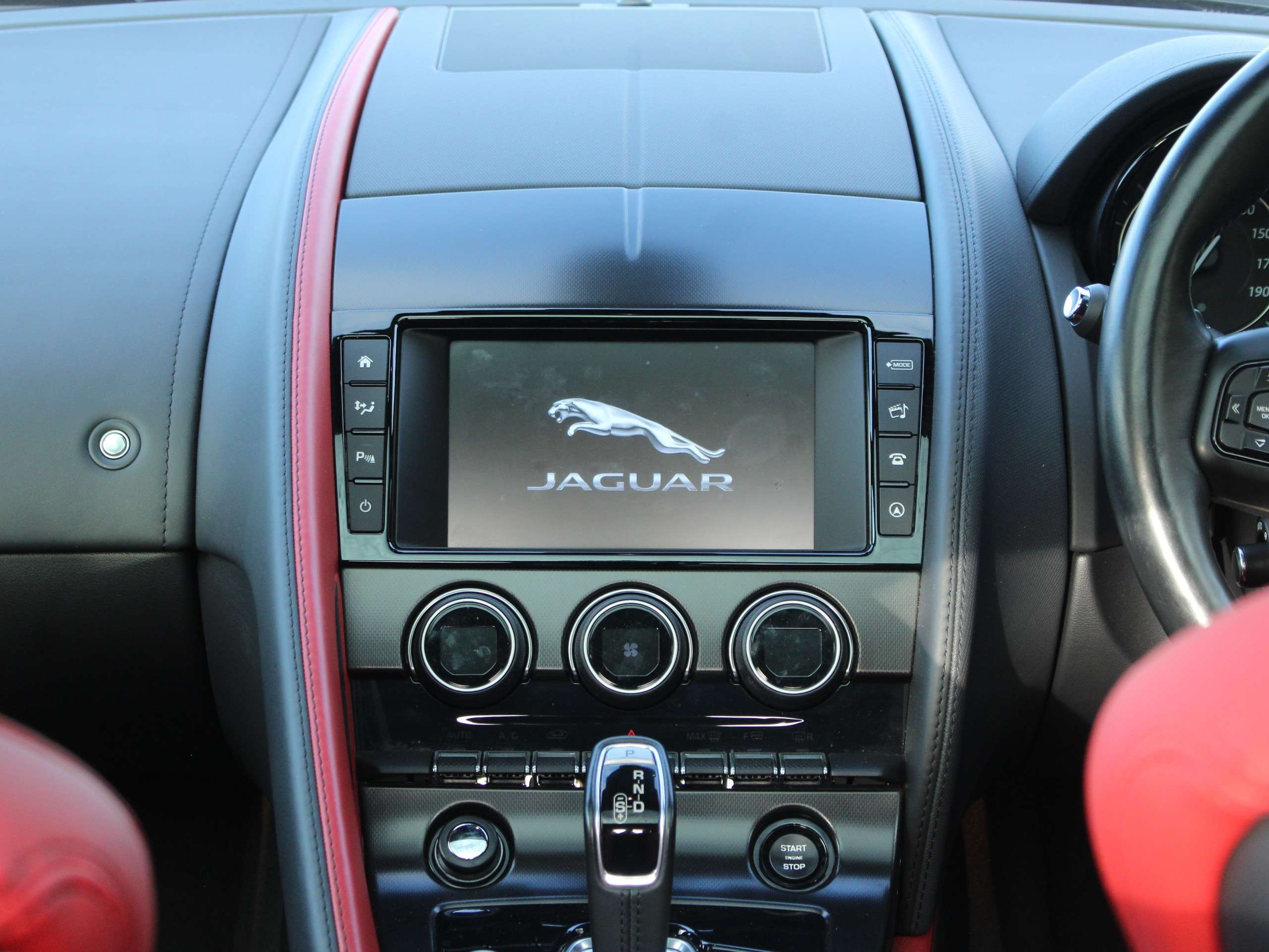 2015 JAGUAR F-TYPE 2015 JAGUAR F-TYPE
