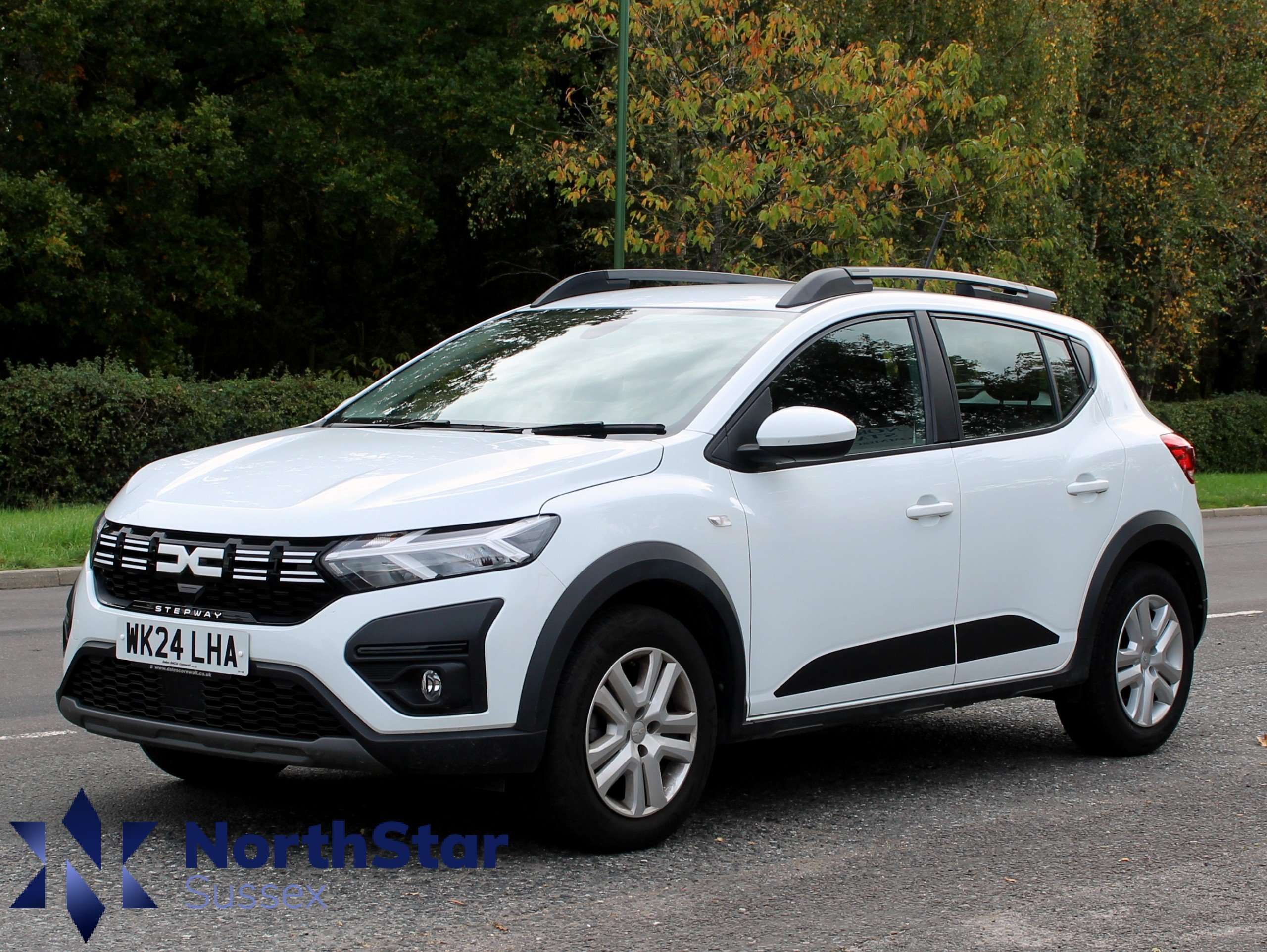 A 2024 DACIA SANDERO STEPWAY 1.0 TCe Expression Hatchback 5dr Petrol Manual Euro 6 (s/s) (90 ps) A 2024 DACIA SANDERO STEPWAY 1.0 TCe Expression Hatchback 5dr Petrol Manual Euro 6 (s/s) (90 ps)