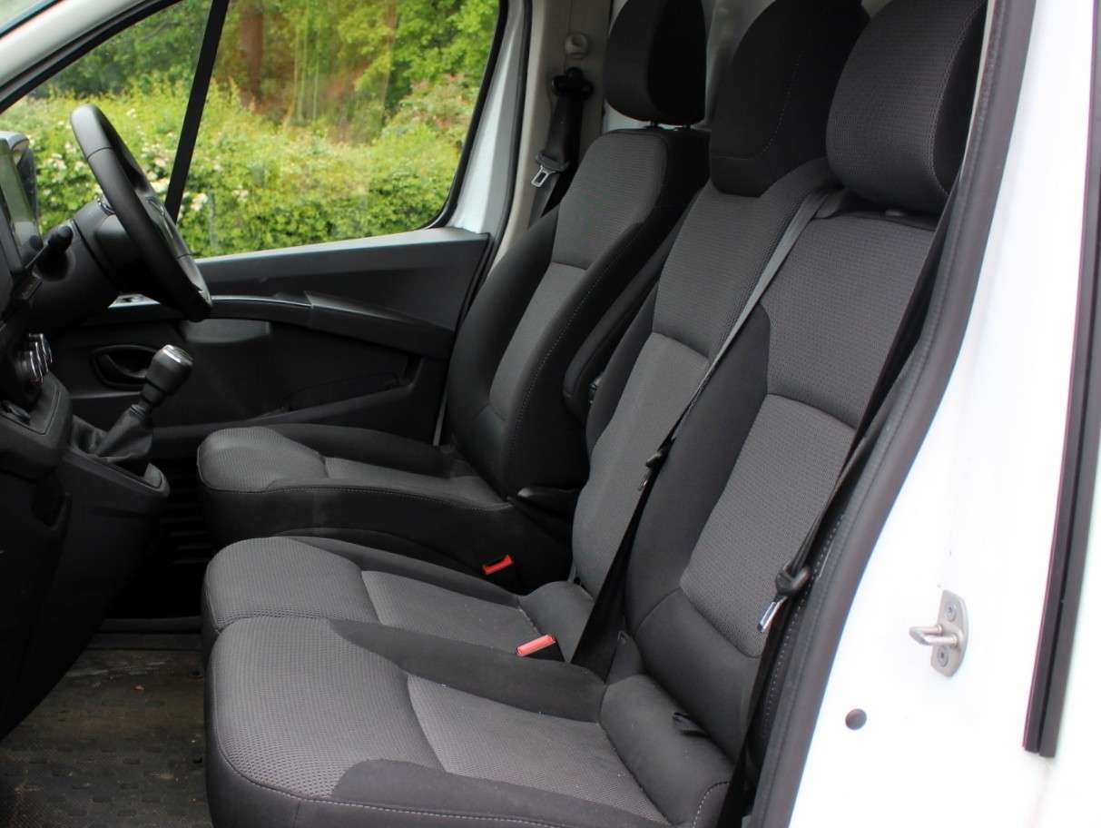 2023 RENAULT TRAFIC 2023 RENAULT TRAFIC
