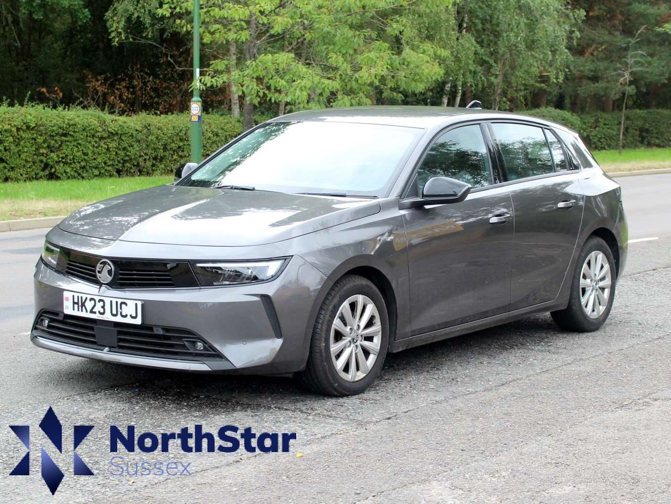 A 2023 VAUXHALL ASTRA 1.2 Turbo Design Hatchback 5dr Petrol Manual Euro 6 (s/s) (130 ps) A 2023 VAUXHALL ASTRA 1.2 Turbo Design Hatchback 5dr Petrol Manual Euro 6 (s/s) (130 ps)