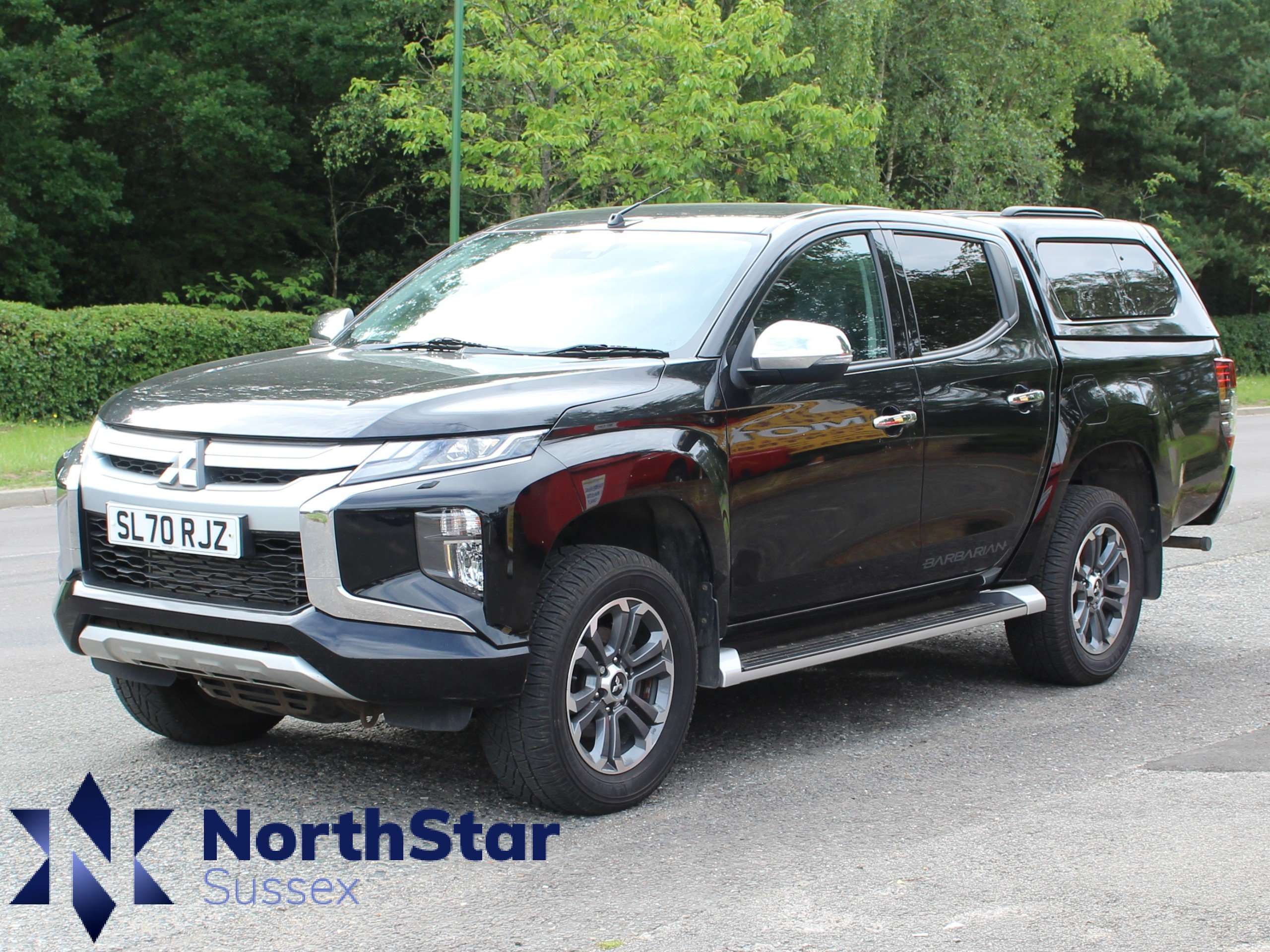 A 2020 MITSUBISHI L200 2.2 DI-D DC Barbarian Pickup Double Cab 4dr Diesel Auto 4WD Euro 6 (s/s) (150 ps) A 2020 MITSUBISHI L200 2.2 DI-D DC Barbarian Pickup Double Cab 4dr Diesel Auto 4WD Euro 6 (s/s) (150 ps)