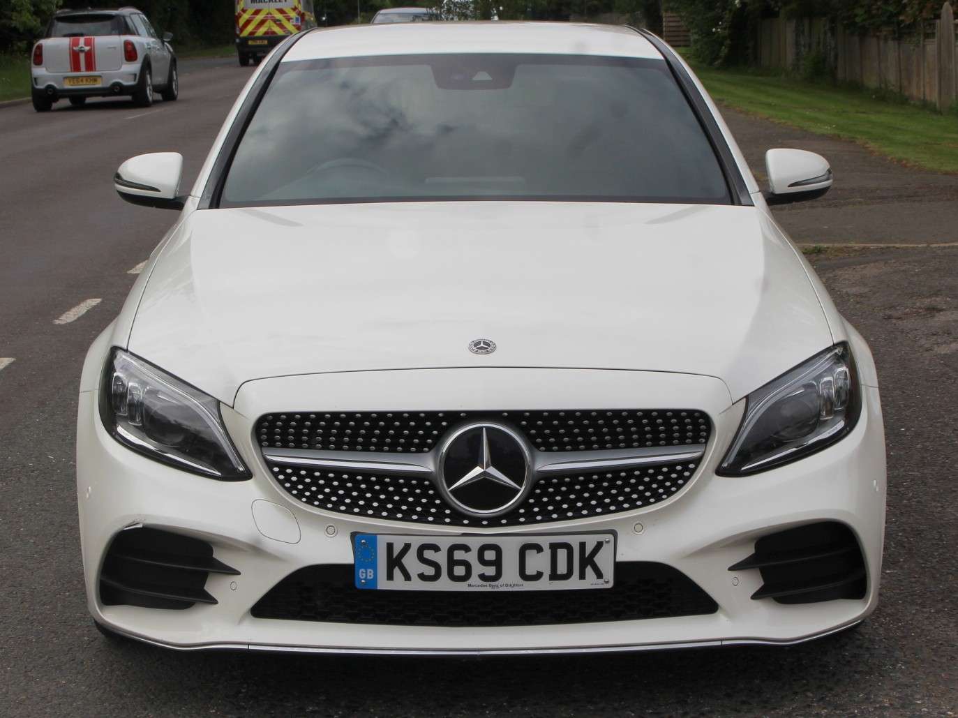 A 2019 MERCEDES-BENZ C CLASS 2.0 C300d AMG Line (Premium) Saloon 4dr Diesel G-Tronic+ Euro 6 (s/s) (245 ps) A 2019 MERCEDES-BENZ C CLASS 2.0 C300d AMG Line (Premium) Saloon 4dr Diesel G-Tronic+ Euro 6 (s/s) (245 ps)