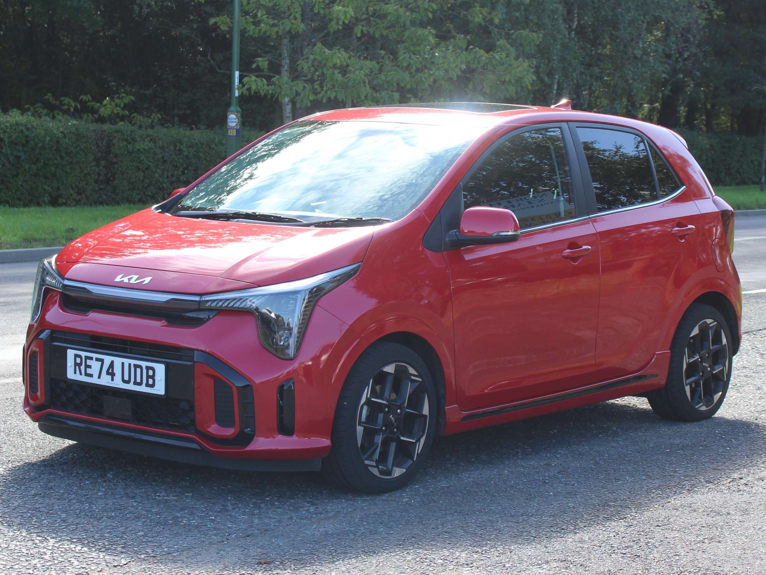A 2024 KIA PICANTO 1.2 GT-Line S Hatchback 5dr Petrol AMT Euro 6 (s/s) (77 bhp) A 2024 KIA PICANTO 1.2 GT-Line S Hatchback 5dr Petrol AMT Euro 6 (s/s) (77 bhp)