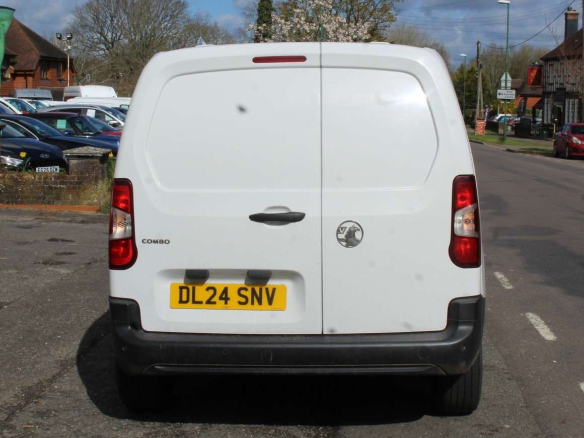 A 2024 VAUXHALL COMBO 1.5 Turbo D 2300 Prime Panel Van 5dr Diesel Manual SWB Euro 6 (s/s) (100 ps) A 2024 VAUXHALL COMBO 1.5 Turbo D 2300 Prime Panel Van 5dr Diesel Manual SWB Euro 6 (s/s) (100 ps)
