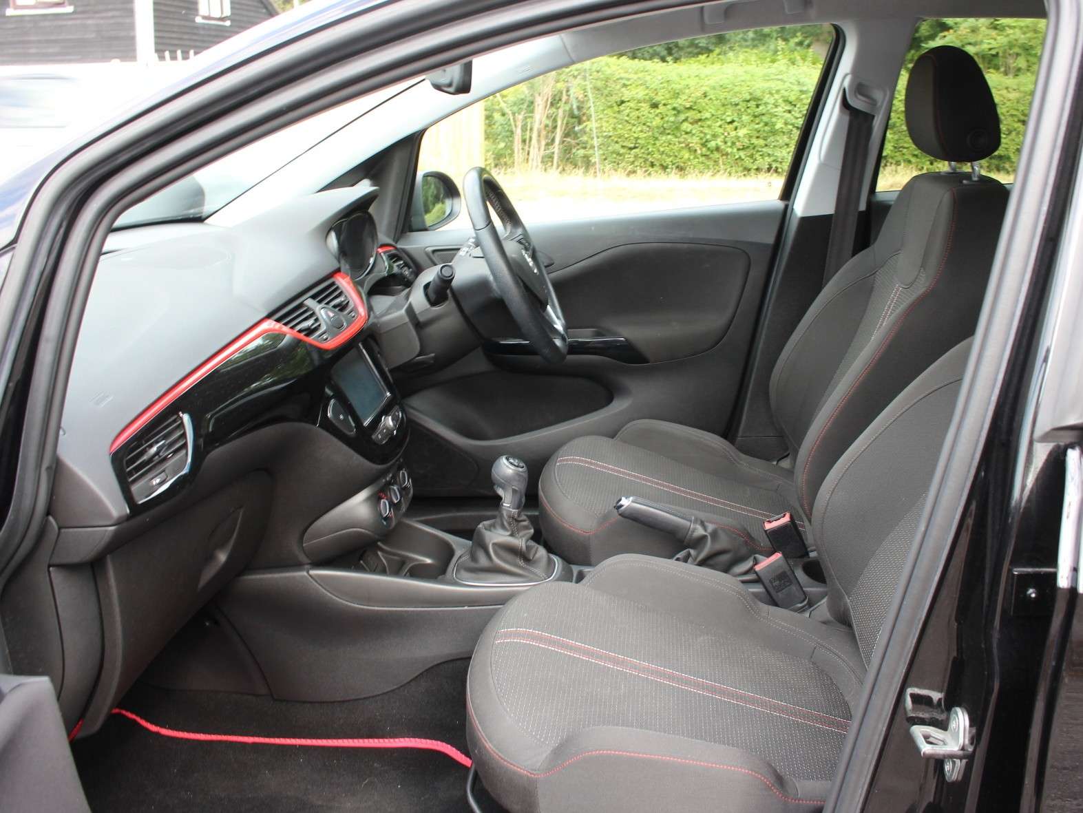 A 2019 VAUXHALL CORSA 1.4i ecoTEC SRi VX Line Nav Black Hatchback 5dr Petrol Manual Euro 6 (90 ps) A 2019 VAUXHALL CORSA 1.4i ecoTEC SRi VX Line Nav Black Hatchback 5dr Petrol Manual Euro 6 (90 ps)