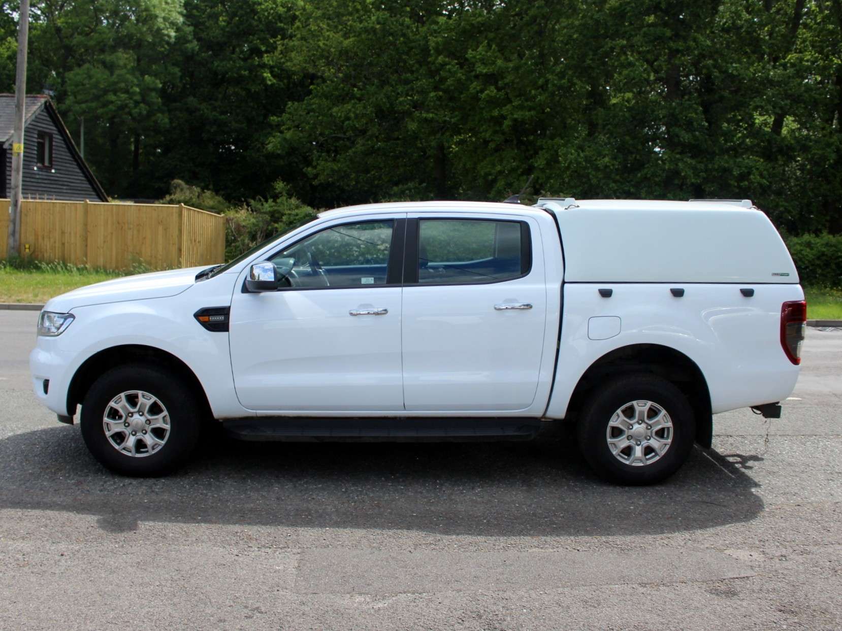 A 2022 FORD RANGER 2.0 EcoBlue XLT Pickup Double Cab 4dr Diesel Manual 4WD Euro 6 (s/s) (170 ps) A 2022 FORD RANGER 2.0 EcoBlue XLT Pickup Double Cab 4dr Diesel Manual 4WD Euro 6 (s/s) (170 ps)