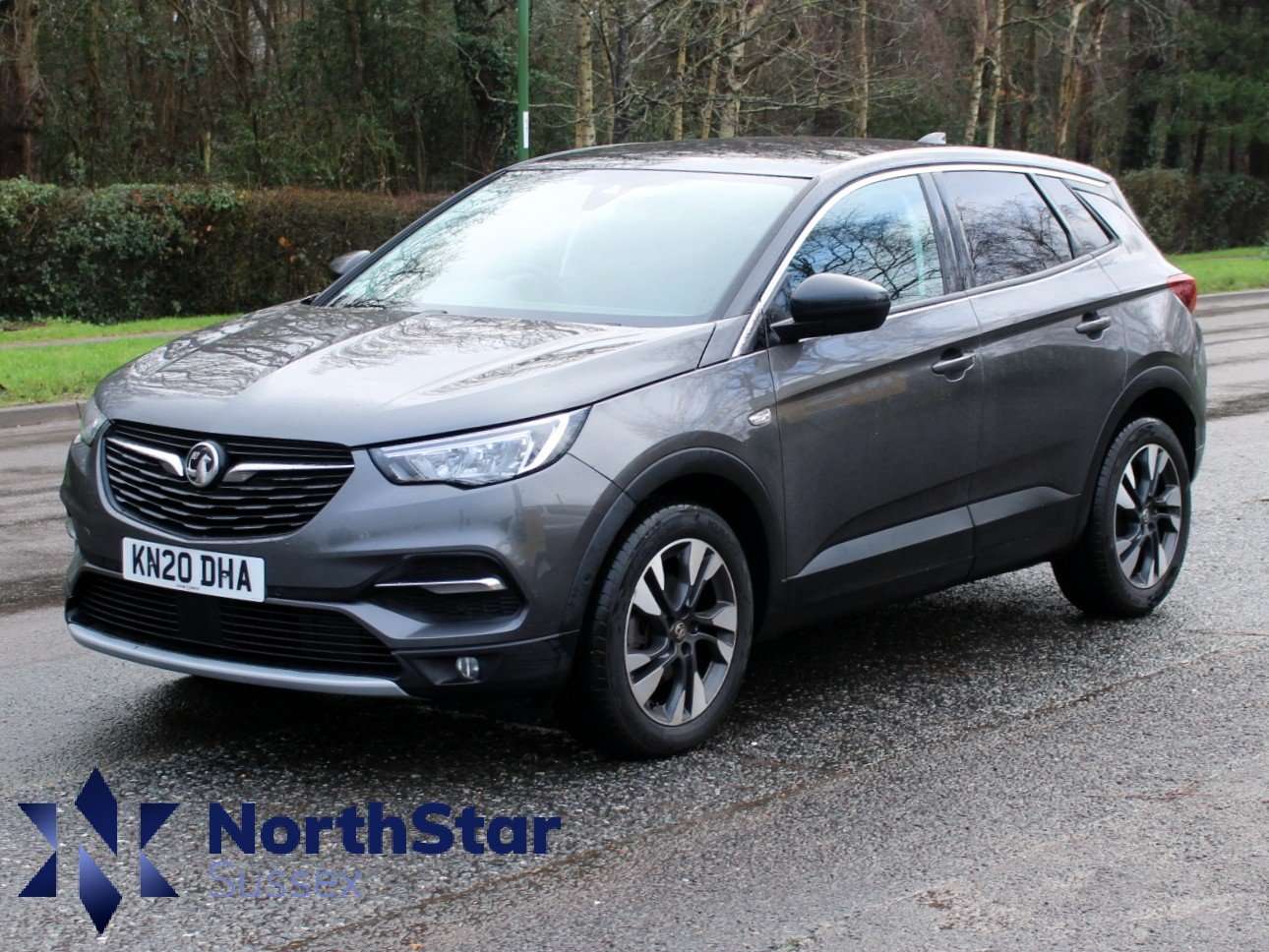 A 2020 VAUXHALL GRANDLAND X 1.2 Turbo SRi Nav SUV 5dr Petrol Auto Euro 6 (s/s) (130 ps) A 2020 VAUXHALL GRANDLAND X 1.2 Turbo SRi Nav SUV 5dr Petrol Auto Euro 6 (s/s) (130 ps)