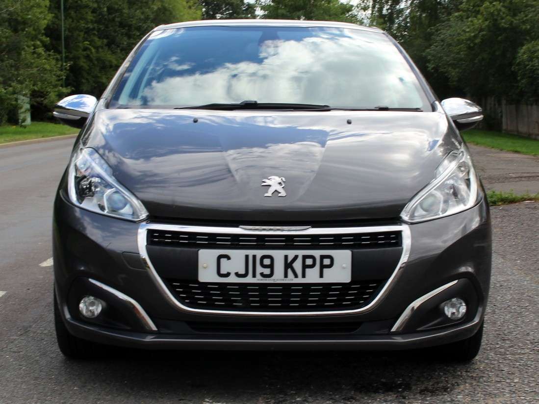 2019 PEUGEOT 208 2019 PEUGEOT 208