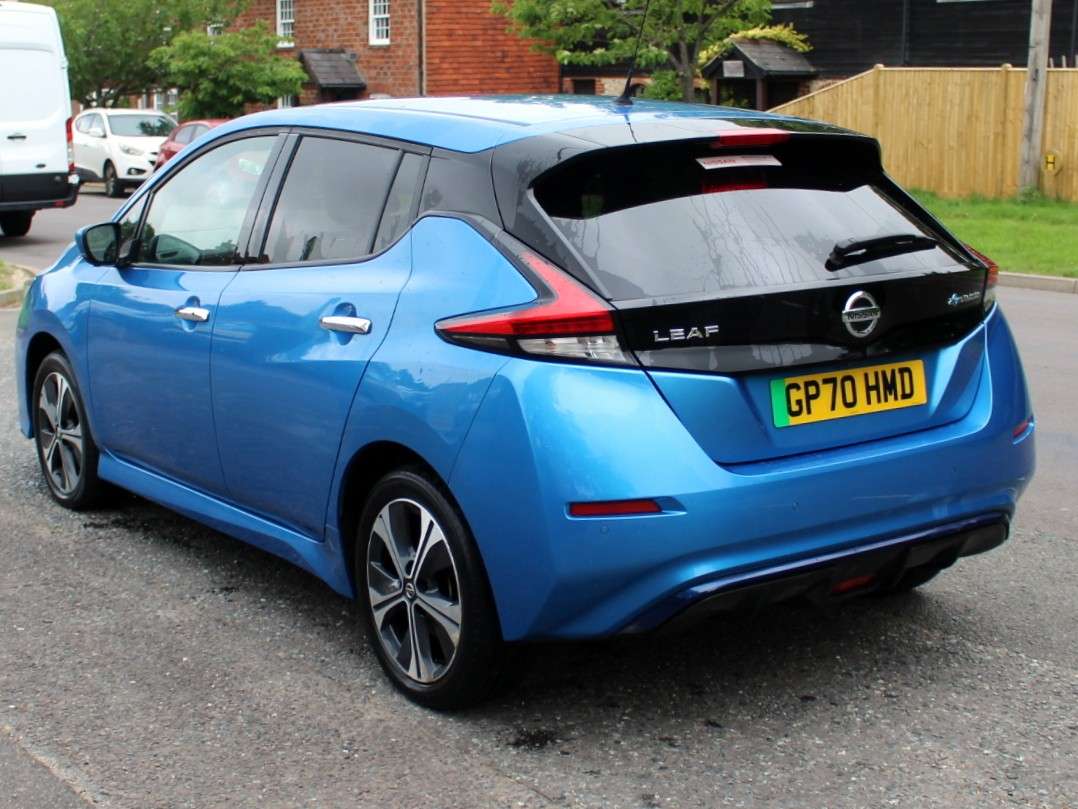 A 2020 NISSAN LEAF 62kWh e+ n-tec Hatchback 5dr Electric Auto (217 ps) A 2020 NISSAN LEAF 62kWh e+ n-tec Hatchback 5dr Electric Auto (217 ps)