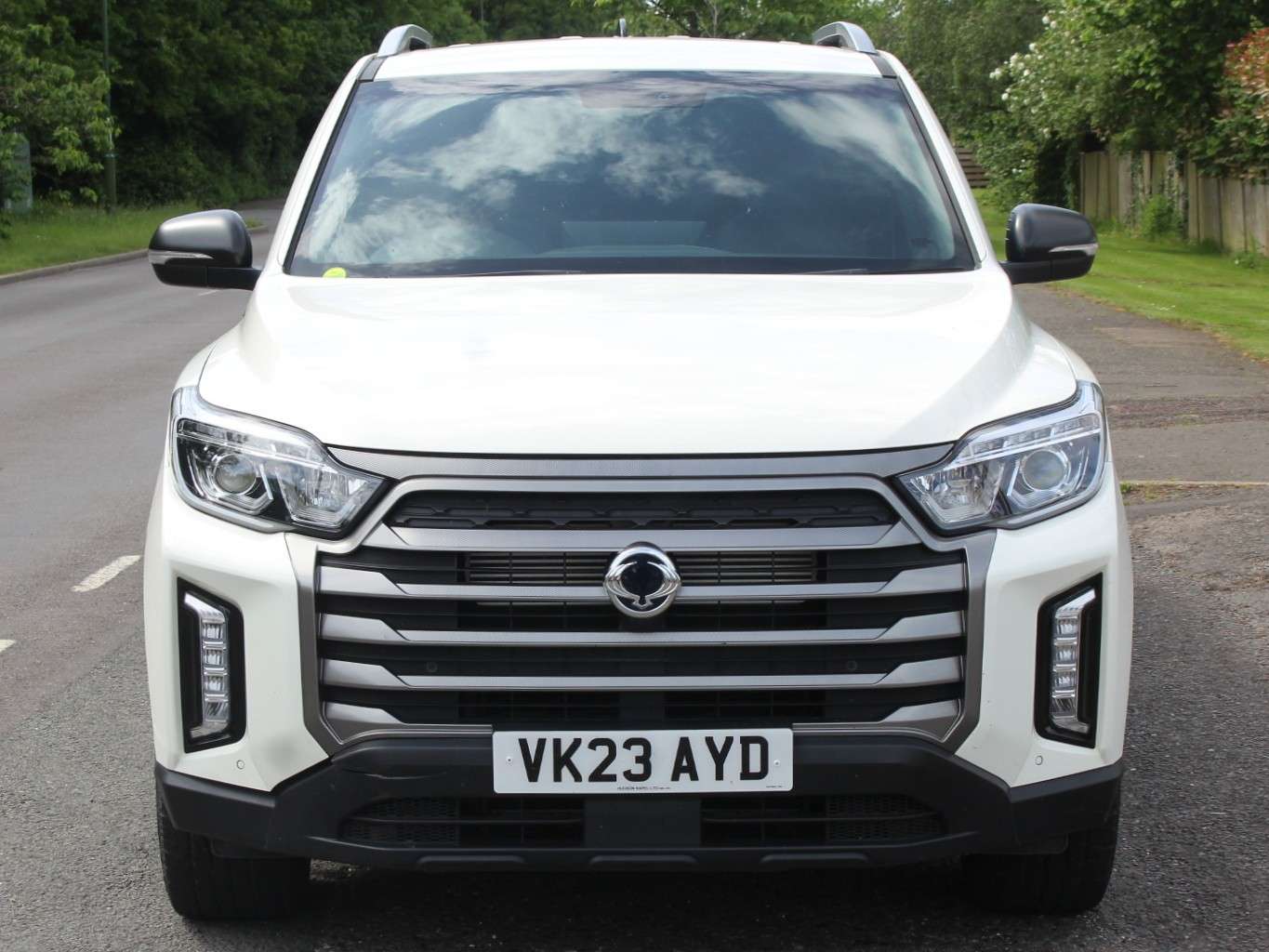 A 2023 SSANGYONG MUSSO 2.2D Saracen Plus Pickup Double Cab 4dr Diesel Auto 4WD LWB Euro 6 (202 ps) A 2023 SSANGYONG MUSSO 2.2D Saracen Plus Pickup Double Cab 4dr Diesel Auto 4WD LWB Euro 6 (202 ps)