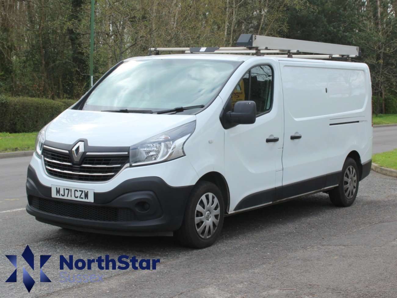 A 2021 RENAULT TRAFIC 2.0 dCi ENERGY 30 Business+ Panel Van 5dr Diesel Manual LWB Standard Roof Euro 6 (s/s) (120 ps) A 2021 RENAULT TRAFIC 2.0 dCi ENERGY 30 Business+ Panel Van 5dr Diesel Manual LWB Standard Roof Euro 6 (s/s) (120 ps)