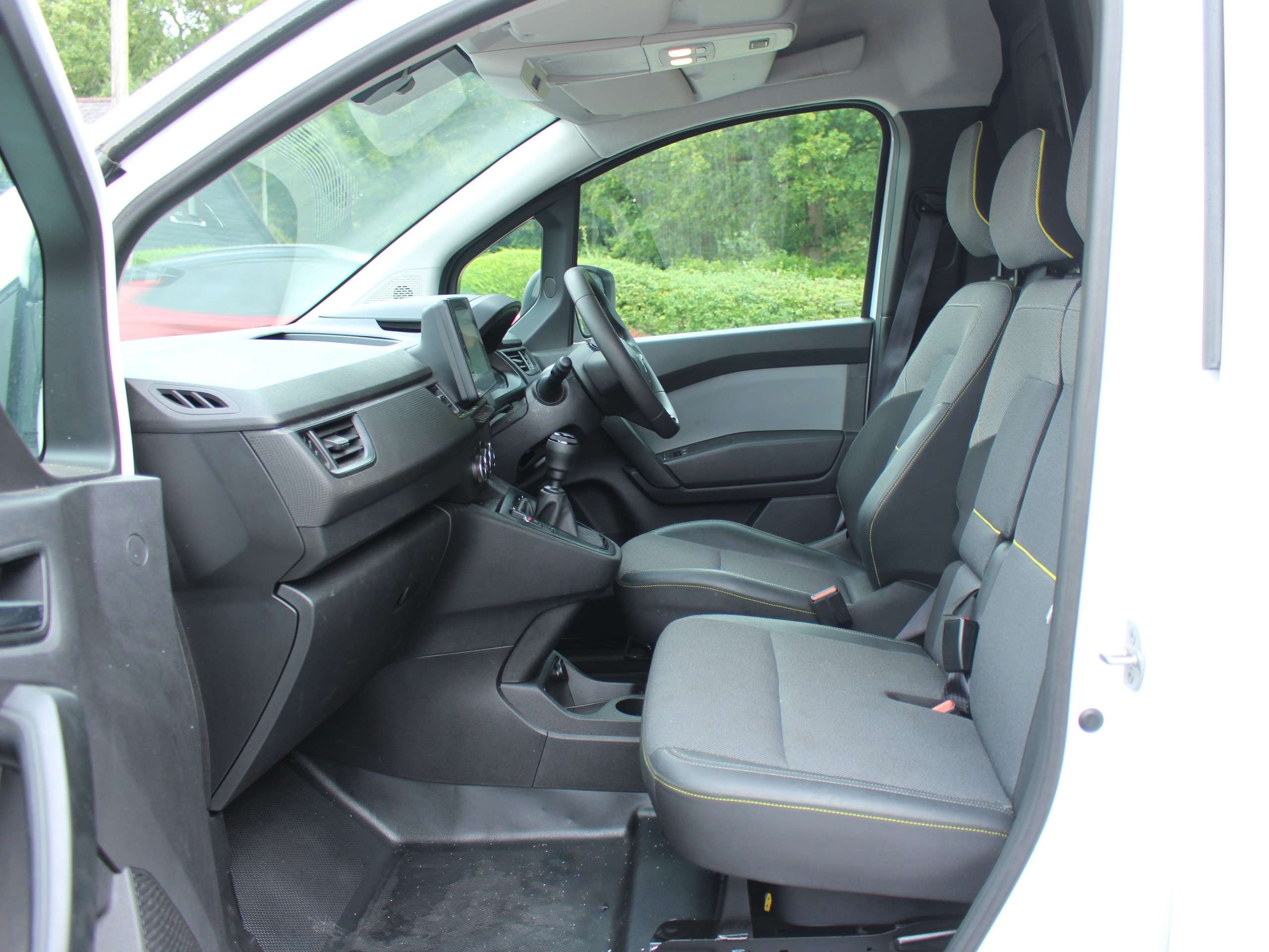 2024 RENAULT KANGOO 2024 RENAULT KANGOO