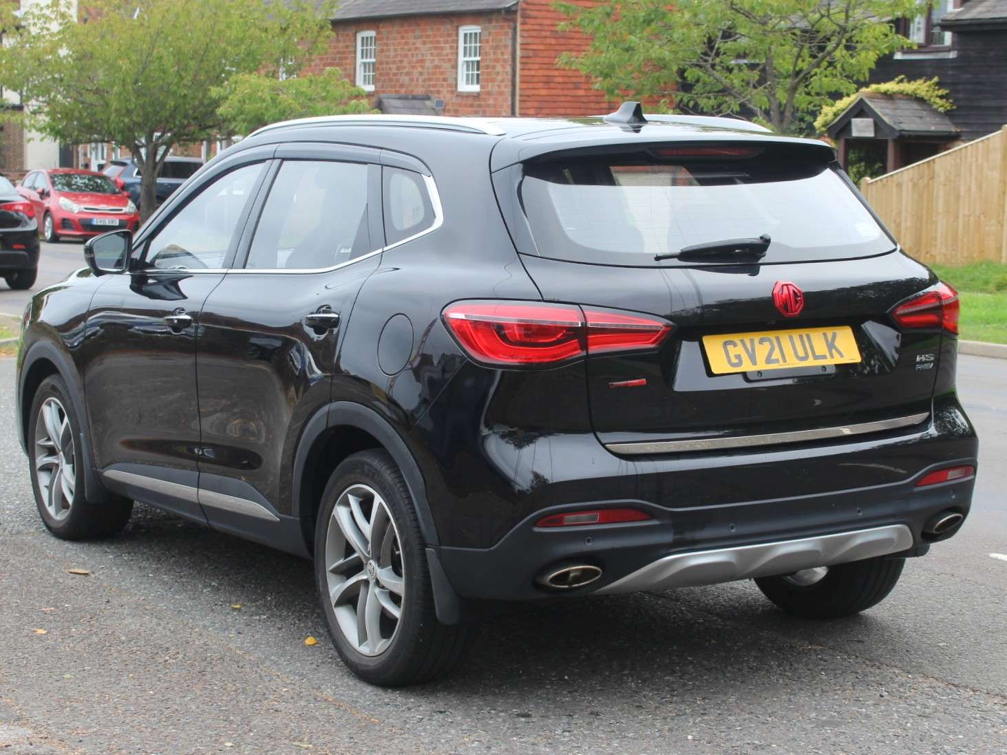 A 2021 MG HS 1.5 T-GDI 16.6kWh Exclusive SUV 5dr Petrol Plug-in Hybrid Auto Euro 6 (s/s) (258 ps) A 2021 MG HS 1.5 T-GDI 16.6kWh Exclusive SUV 5dr Petrol Plug-in Hybrid Auto Euro 6 (s/s) (258 ps)
