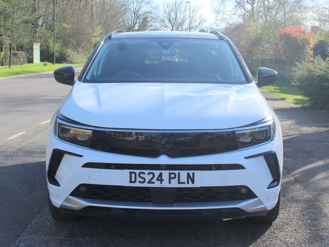 A 2024 VAUXHALL GRANDLAND 1.2 Turbo Ultimate SUV 5dr Petrol Manual Euro 6 (s/s) (130 ps) A 2024 VAUXHALL GRANDLAND 1.2 Turbo Ultimate SUV 5dr Petrol Manual Euro 6 (s/s) (130 ps)