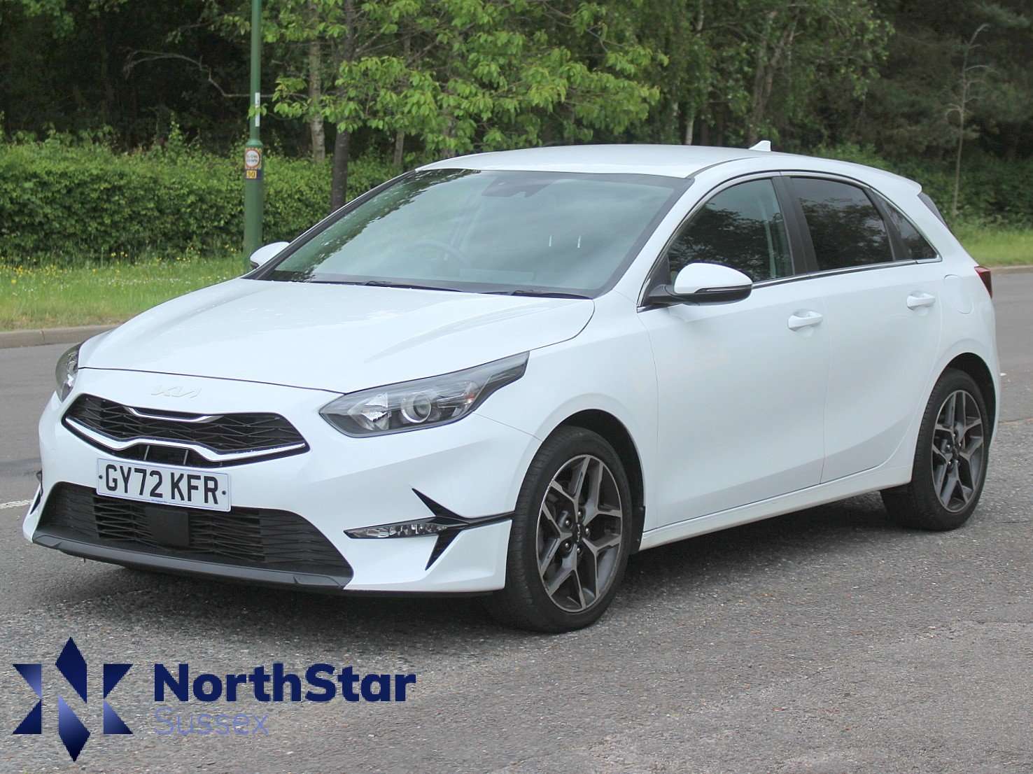 A 2022 KIA CEED 1.5 T-GDi 3 Hatchback 5dr Petrol Manual Euro 6 (s/s) (158 bhp) A 2022 KIA CEED 1.5 T-GDi 3 Hatchback 5dr Petrol Manual Euro 6 (s/s) (158 bhp)