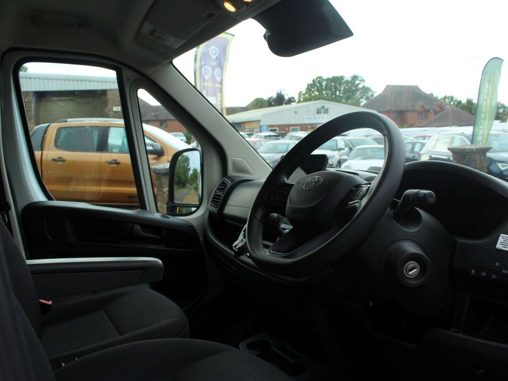 2025 TOYOTA PROACE 2025 TOYOTA PROACE