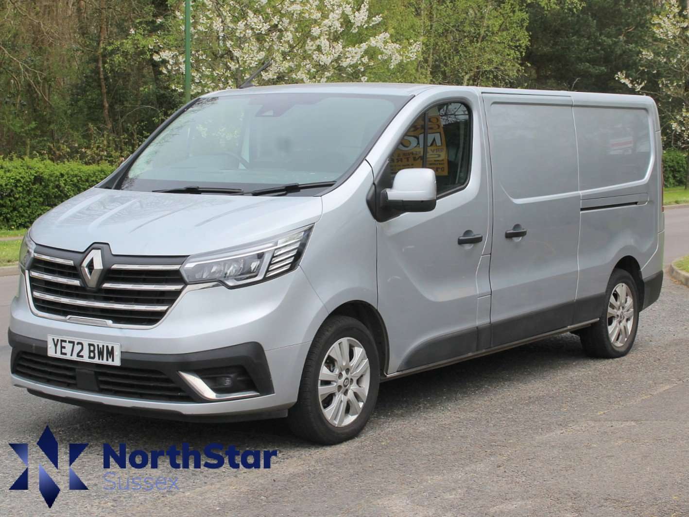 A 2022 RENAULT TRAFIC 2.0 dCi Blue LL30 Sport Panel Van 5dr Diesel Manual L2 H1 Euro 6 (s/s) (150 ps) A 2022 RENAULT TRAFIC 2.0 dCi Blue LL30 Sport Panel Van 5dr Diesel Manual L2 H1 Euro 6 (s/s) (150 ps)