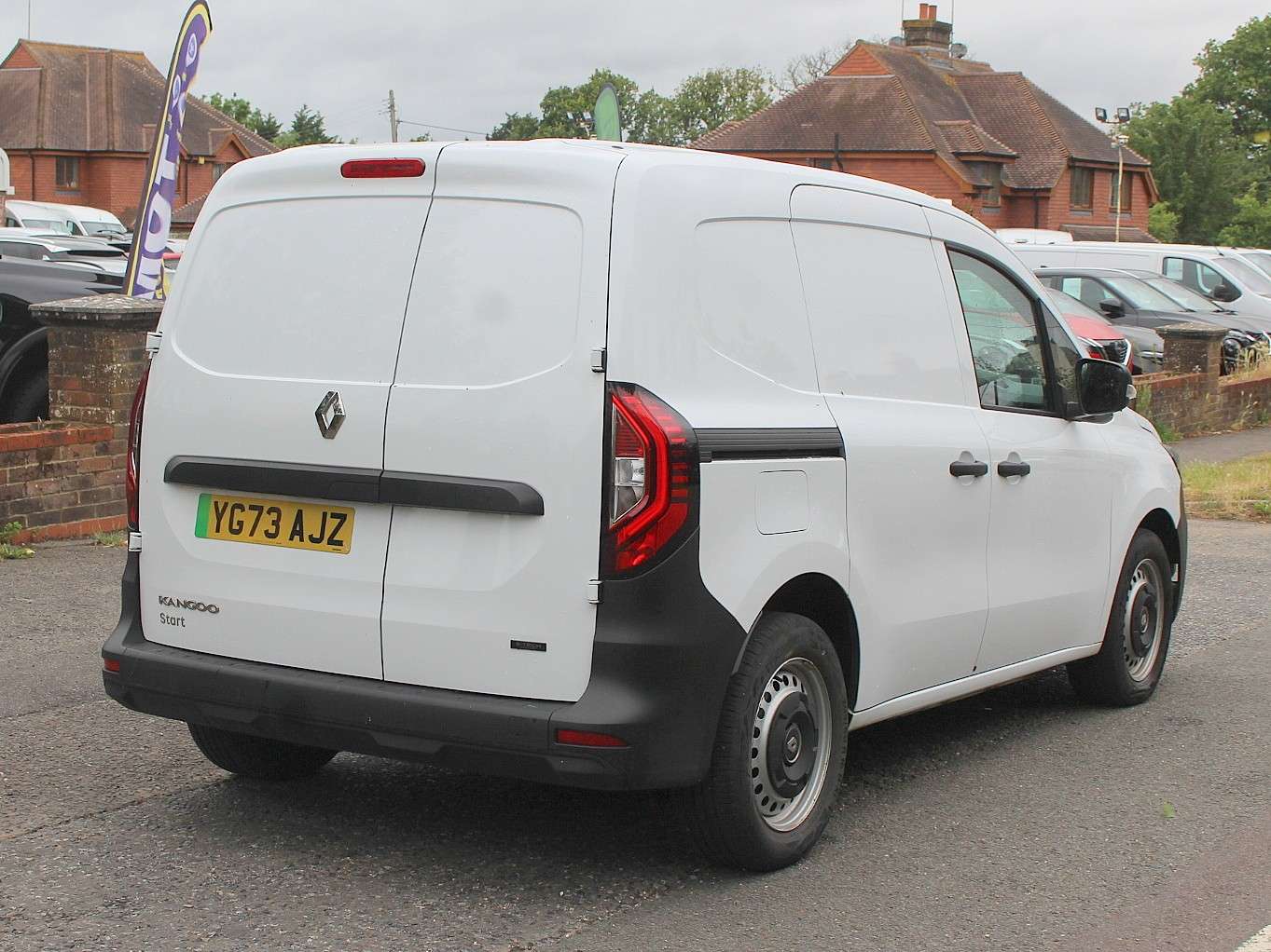 A 2024 RENAULT KANGOO E-Tech ML19 45kWh Start Panel Van 6dr Electric Auto MWB (120 ps) A 2024 RENAULT KANGOO E-Tech ML19 45kWh Start Panel Van 6dr Electric Auto MWB (120 ps)