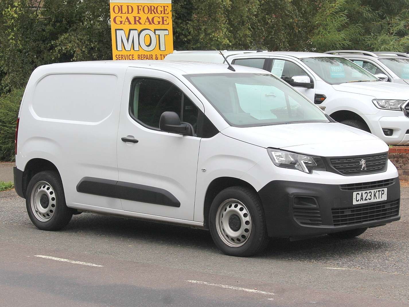 A 2023 PEUGEOT PARTNER 1.5 BlueHDi 1000 Professional Premium + Standard Panel Van 5dr Diesel Manual SWB Euro 6 (s/s) (100 bhp) A 2023 PEUGEOT PARTNER 1.5 BlueHDi 1000 Professional Premium + Standard Panel Van 5dr Diesel Manual SWB Euro 6 (s/s) (100 bhp)