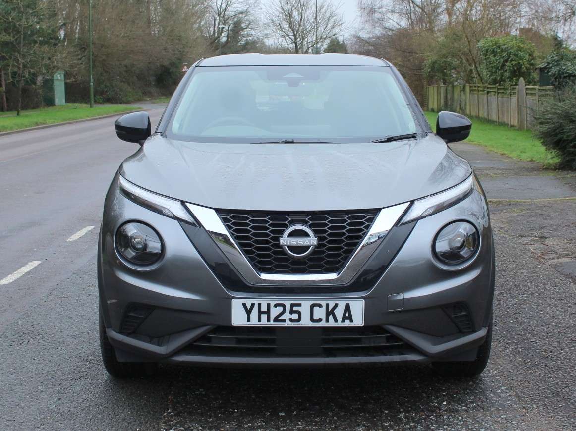A 2025 NISSAN JUKE 1.0 DIG-T Acenta Premium SUV 5dr Petrol Manual Euro 6 (s/s) (114 ps) A 2025 NISSAN JUKE 1.0 DIG-T Acenta Premium SUV 5dr Petrol Manual Euro 6 (s/s) (114 ps)