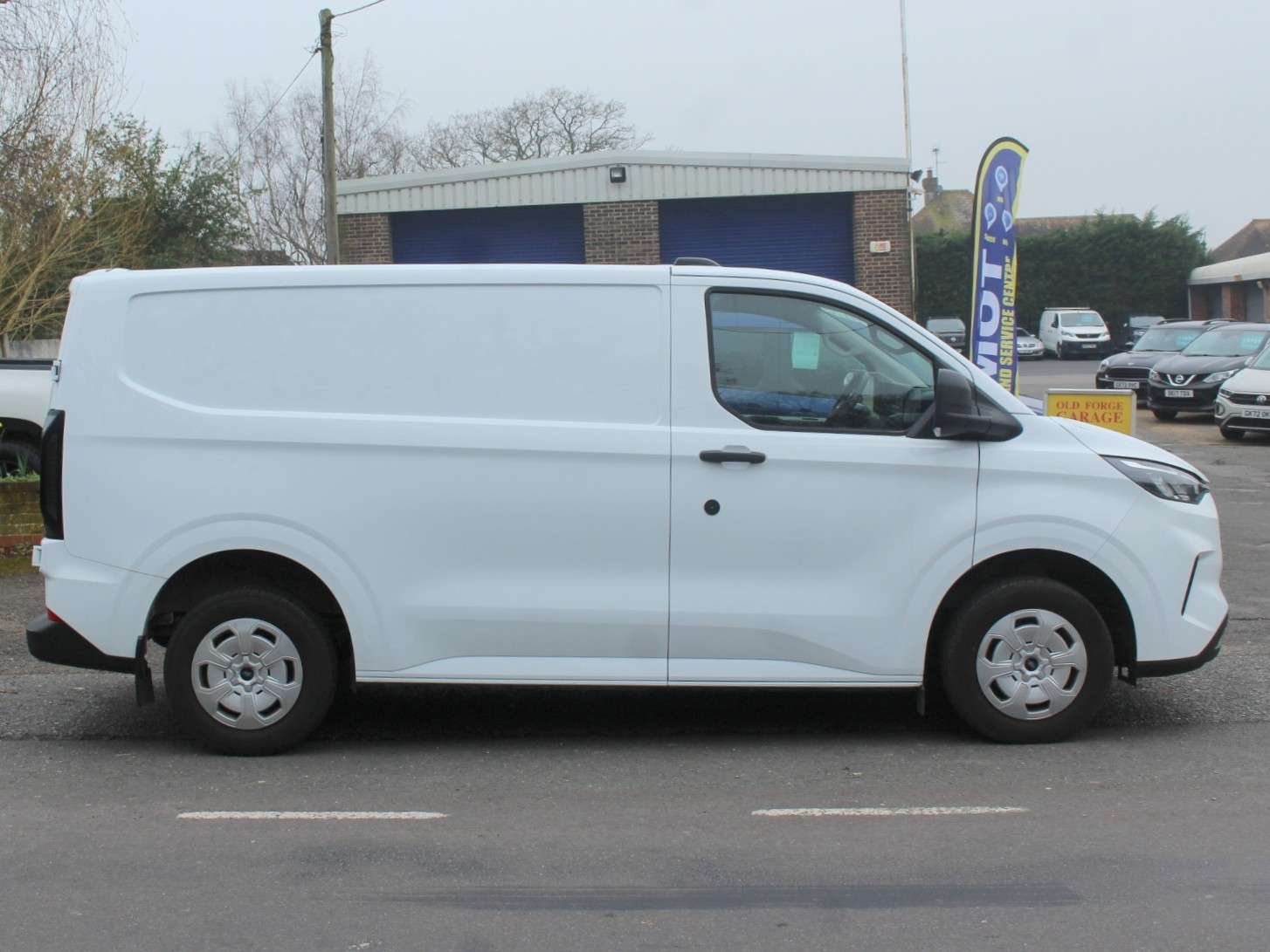 A 2025 FORD TRANSIT CUSTOM 2.0 320 EcoBlue Trend Panel Van 5dr Diesel Manual L1 H1 Euro 6 (s/s) (110 ps) A 2025 FORD TRANSIT CUSTOM 2.0 320 EcoBlue Trend Panel Van 5dr Diesel Manual L1 H1 Euro 6 (s/s) (110 ps)