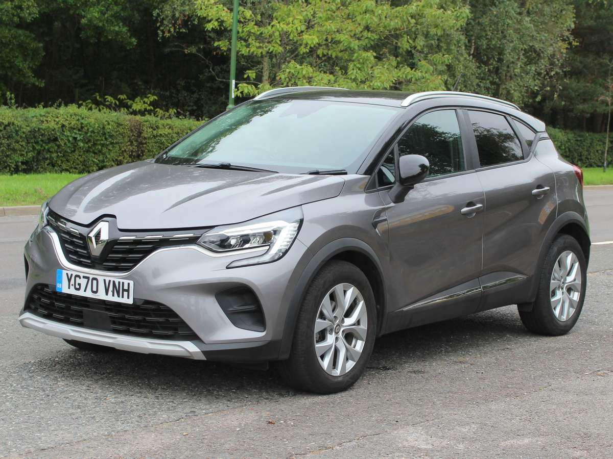 Check out this Renault Captur 2020 Petrol Manual
