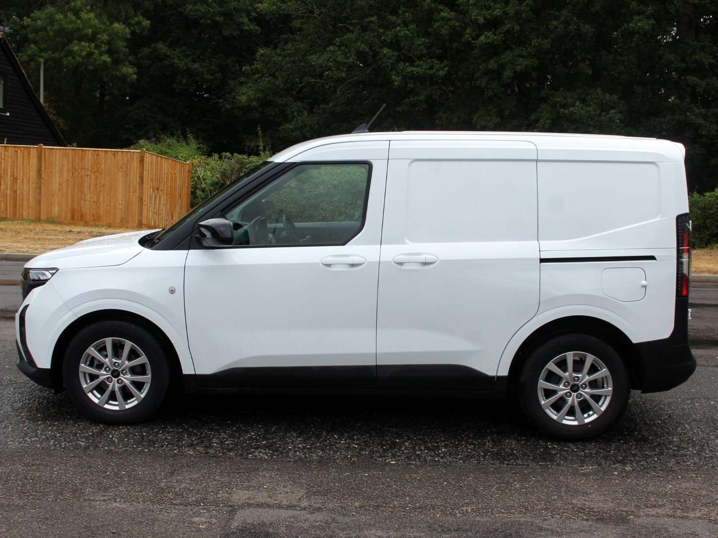 2024 FORD TRANSIT COURIER 2024 FORD TRANSIT COURIER