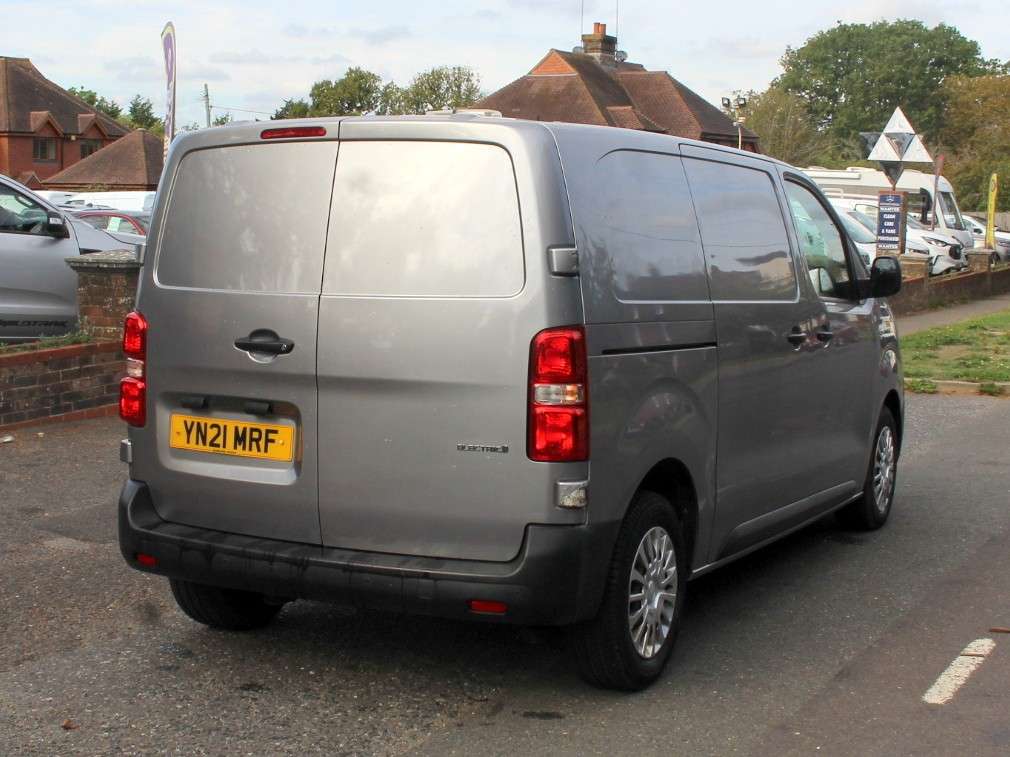 2021 TOYOTA PROACE 2021 TOYOTA PROACE