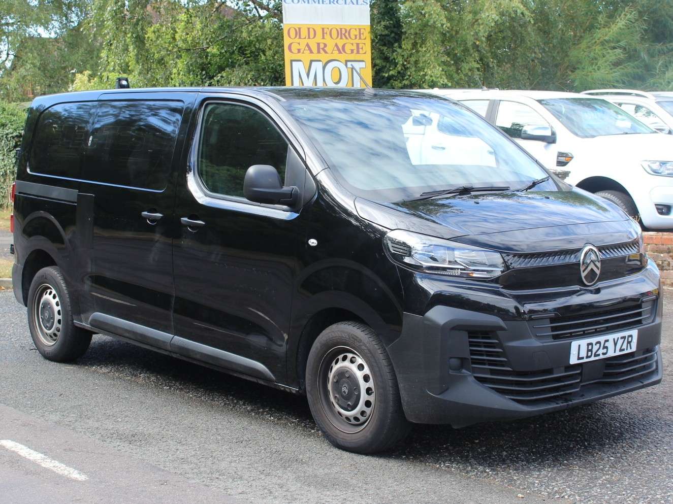 A 2025 CITROEN DISPATCH 1.5 BlueHDi Enterprise M Panel Van 6dr Diesel Manual MWB Euro 6 (s/s) (120 ps) A 2025 CITROEN DISPATCH 1.5 BlueHDi Enterprise M Panel Van 6dr Diesel Manual MWB Euro 6 (s/s) (120 ps)