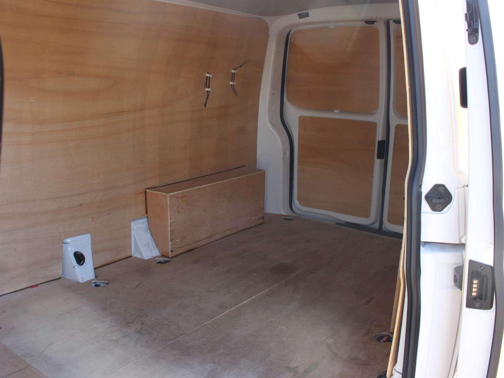 2024 VOLKSWAGEN TRANSPORTER 2024 VOLKSWAGEN TRANSPORTER