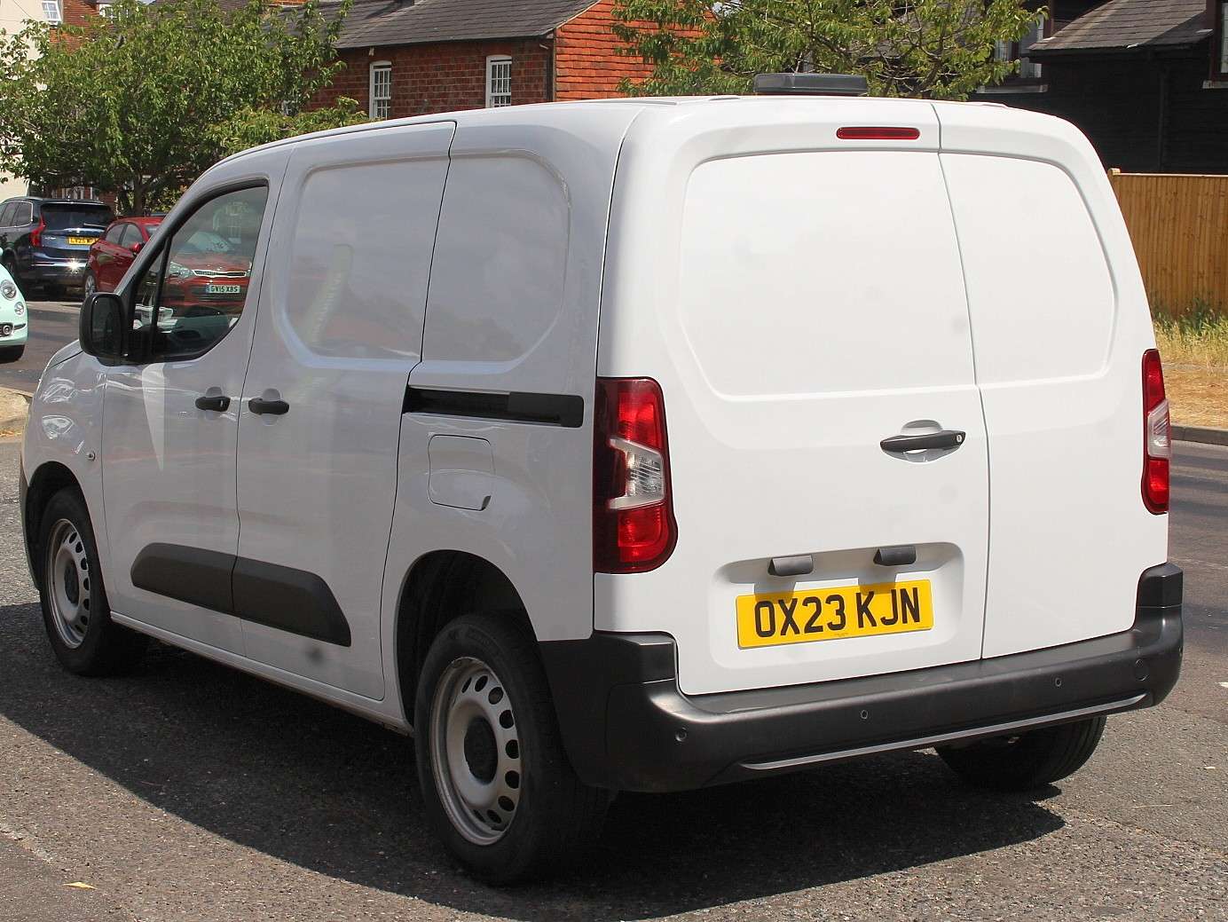 A 2023 PEUGEOT PARTNER 1.5 BlueHDi 1000 Professional Premium + Standard Panel Van 5dr Diesel Manual SWB Euro 6 (s/s) (100 bhp) A 2023 PEUGEOT PARTNER 1.5 BlueHDi 1000 Professional Premium + Standard Panel Van 5dr Diesel Manual SWB Euro 6 (s/s) (100 bhp)