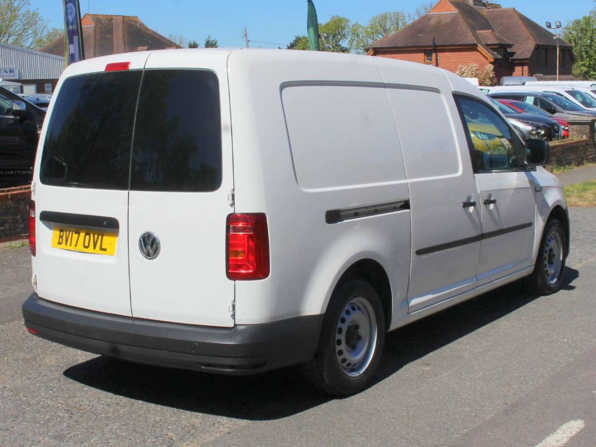 A 2017 VOLKSWAGEN CADDY MAXI 2.0 TDI C20 BlueMotion Tech Startline Panel Van 6dr Diesel Manual LWB Euro 6 (s/s) (102 ps) A 2017 VOLKSWAGEN CADDY MAXI 2.0 TDI C20 BlueMotion Tech Startline Panel Van 6dr Diesel Manual LWB Euro 6 (s/s) (102 ps)