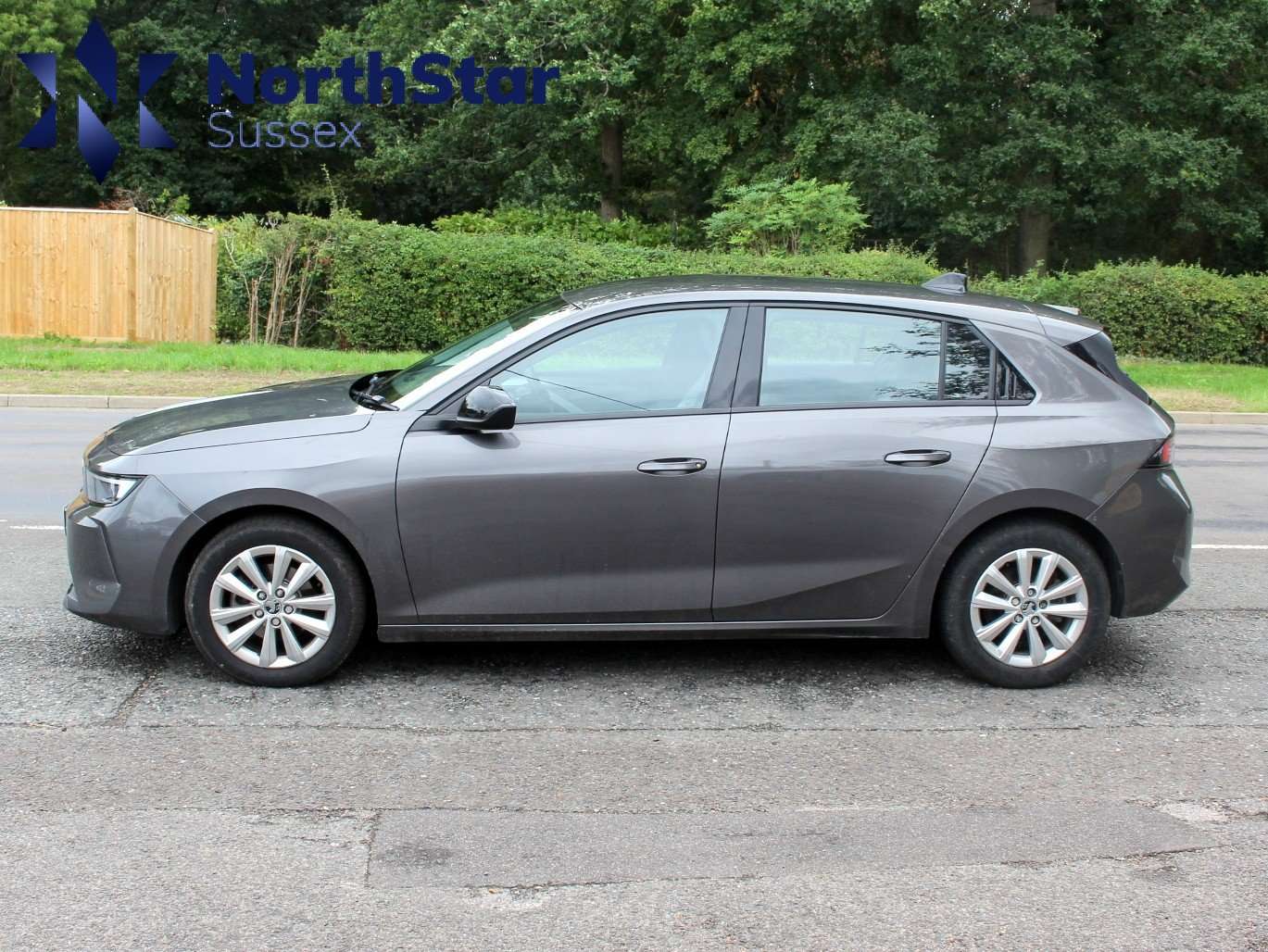 A 2023 VAUXHALL ASTRA 1.2 Turbo Design Hatchback 5dr Petrol Manual Euro 6 (s/s) (130 ps) A 2023 VAUXHALL ASTRA 1.2 Turbo Design Hatchback 5dr Petrol Manual Euro 6 (s/s) (130 ps)