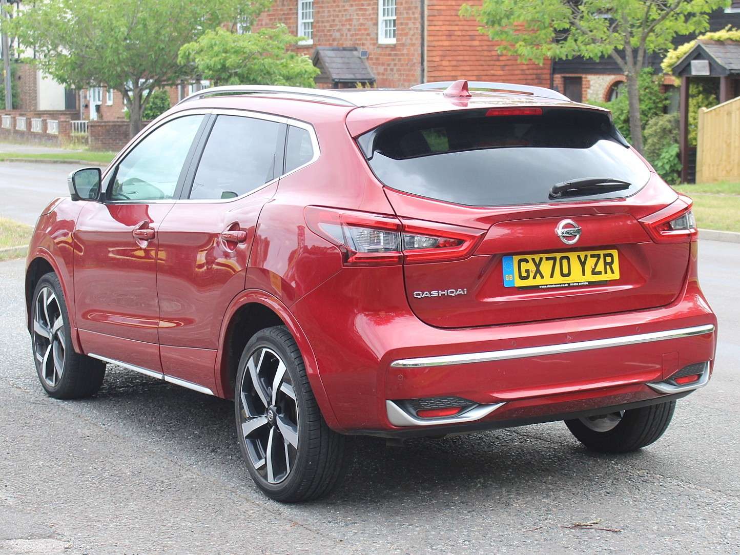A 2020 NISSAN QASHQAI 1.3 DIG-T Tekna+ SUV 5dr Petrol Manual Euro 6 (s/s) (140 ps) A 2020 NISSAN QASHQAI 1.3 DIG-T Tekna+ SUV 5dr Petrol Manual Euro 6 (s/s) (140 ps)