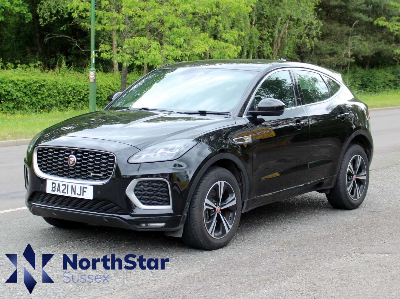 A 2021 JAGUAR E-PACE 2.0 D204 MHEV R-Dynamic S SUV 5dr Diesel Auto AWD Euro 6 (s/s) (204 ps) A 2021 JAGUAR E-PACE 2.0 D204 MHEV R-Dynamic S SUV 5dr Diesel Auto AWD Euro 6 (s/s) (204 ps)