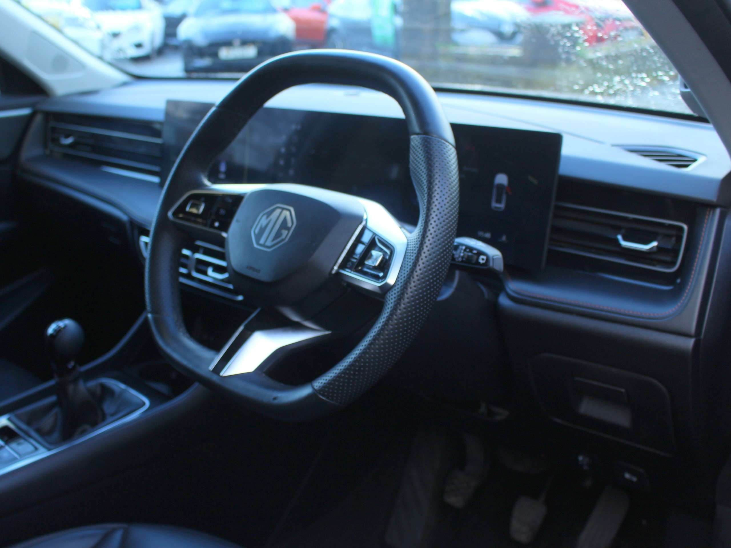 2025 MG HS 2025 MG HS