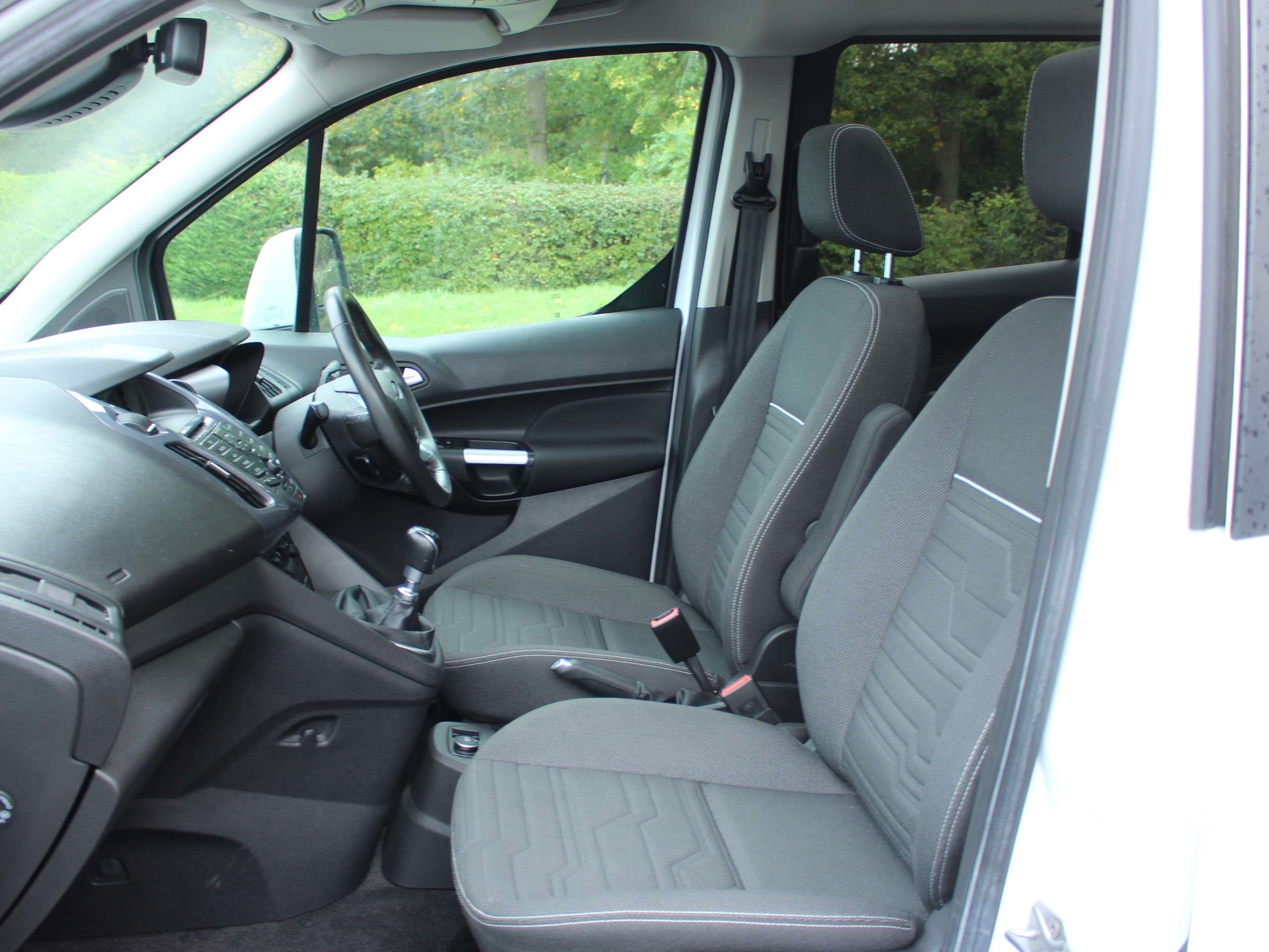 A 2017 FORD GRAND TOURNEO CONNECT 1.5 TDCi Titanium Wheelchair Access 5dr Diesel Manual Euro 6 (s/s) (120 ps) A 2017 FORD GRAND TOURNEO CONNECT 1.5 TDCi Titanium Wheelchair Access 5dr Diesel Manual Euro 6 (s/s) (120 ps)