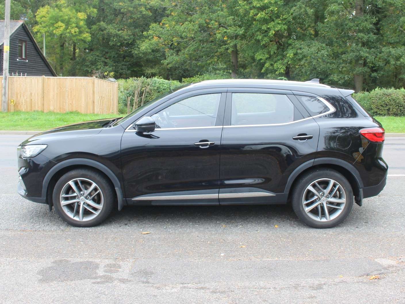 2021 MG HS 2021 MG HS