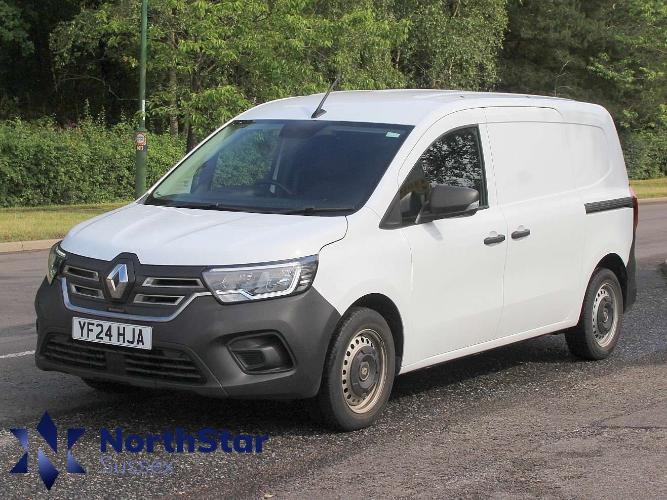 A 2024 RENAULT KANGOO LL21 90kW 44kWh L2 Start Van Auto A 2024 RENAULT KANGOO LL21 90kW 44kWh L2 Start Van Auto