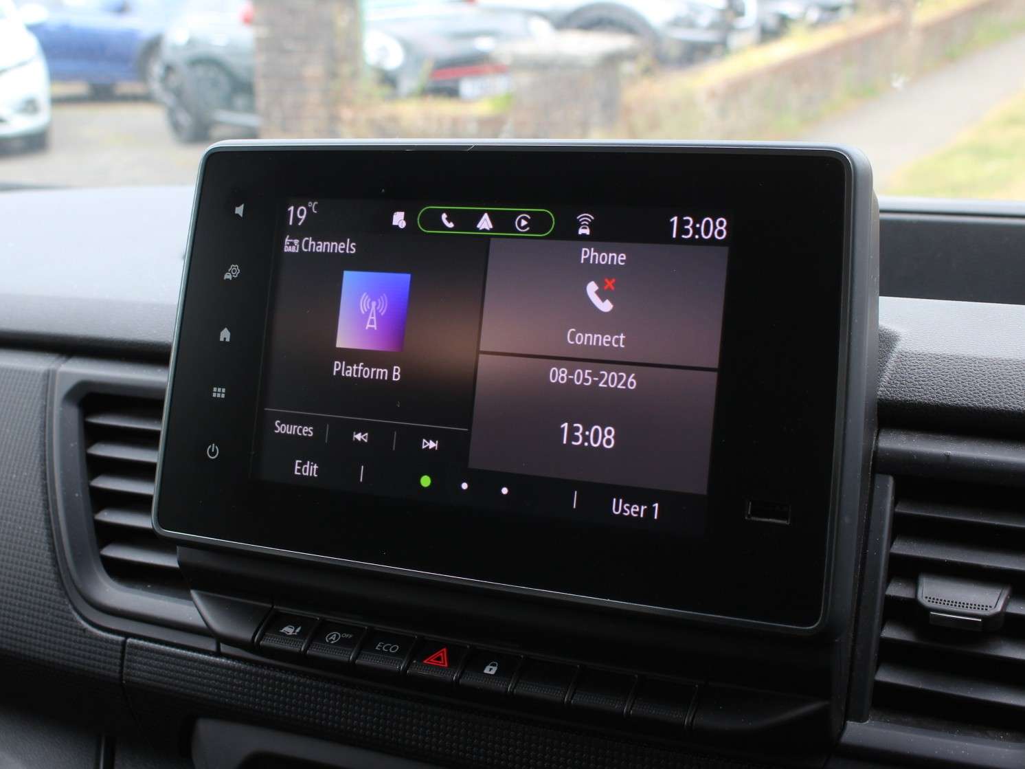 2024 RENAULT TRAFIC 2024 RENAULT TRAFIC