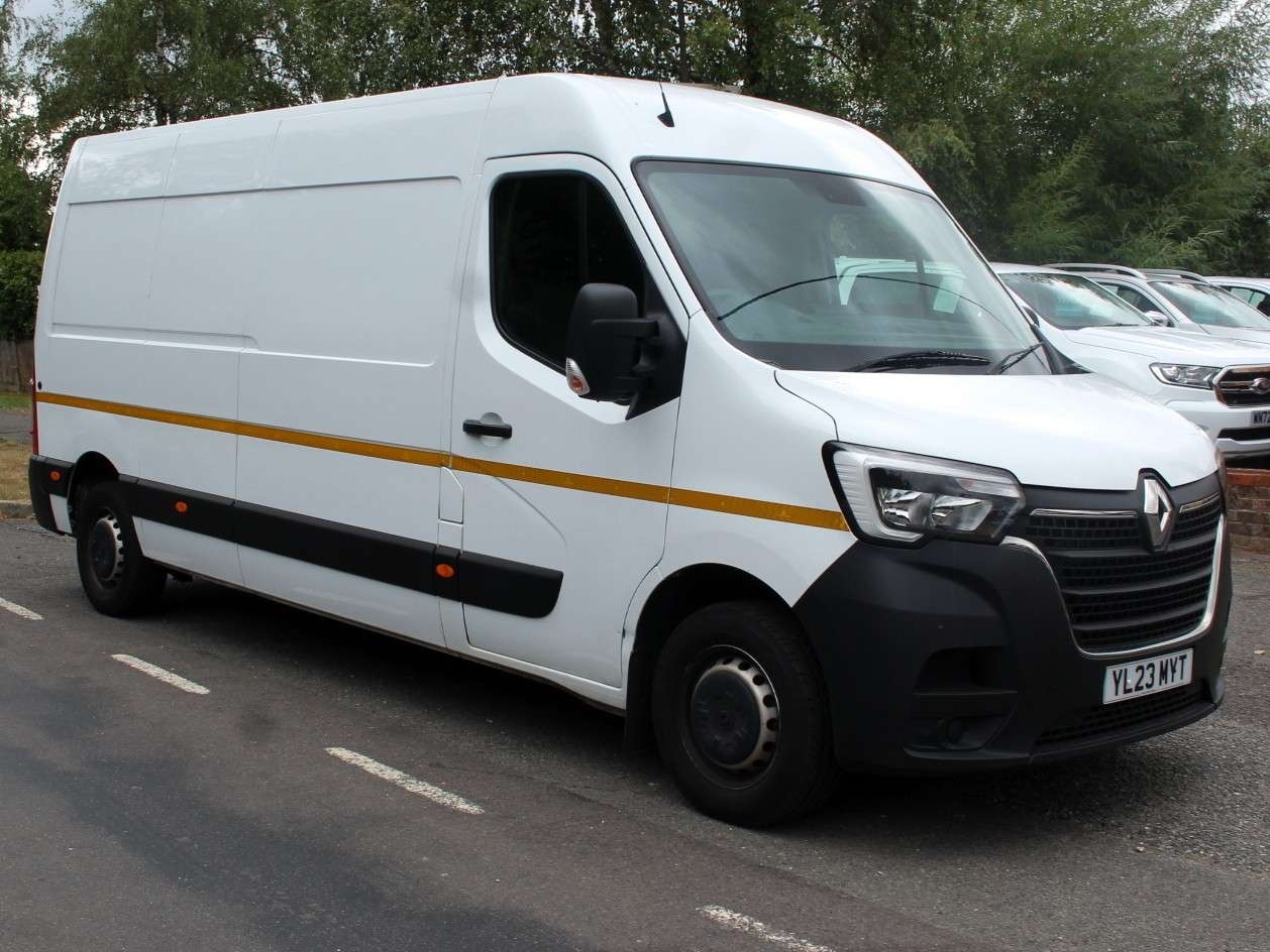 A 2023 RENAULT MASTER 2.3 dCi 35 Start Panel Van 4dr Diesel Manual FWD LWB Medium Roof Euro 6 (135 ps) A 2023 RENAULT MASTER 2.3 dCi 35 Start Panel Van 4dr Diesel Manual FWD LWB Medium Roof Euro 6 (135 ps)
