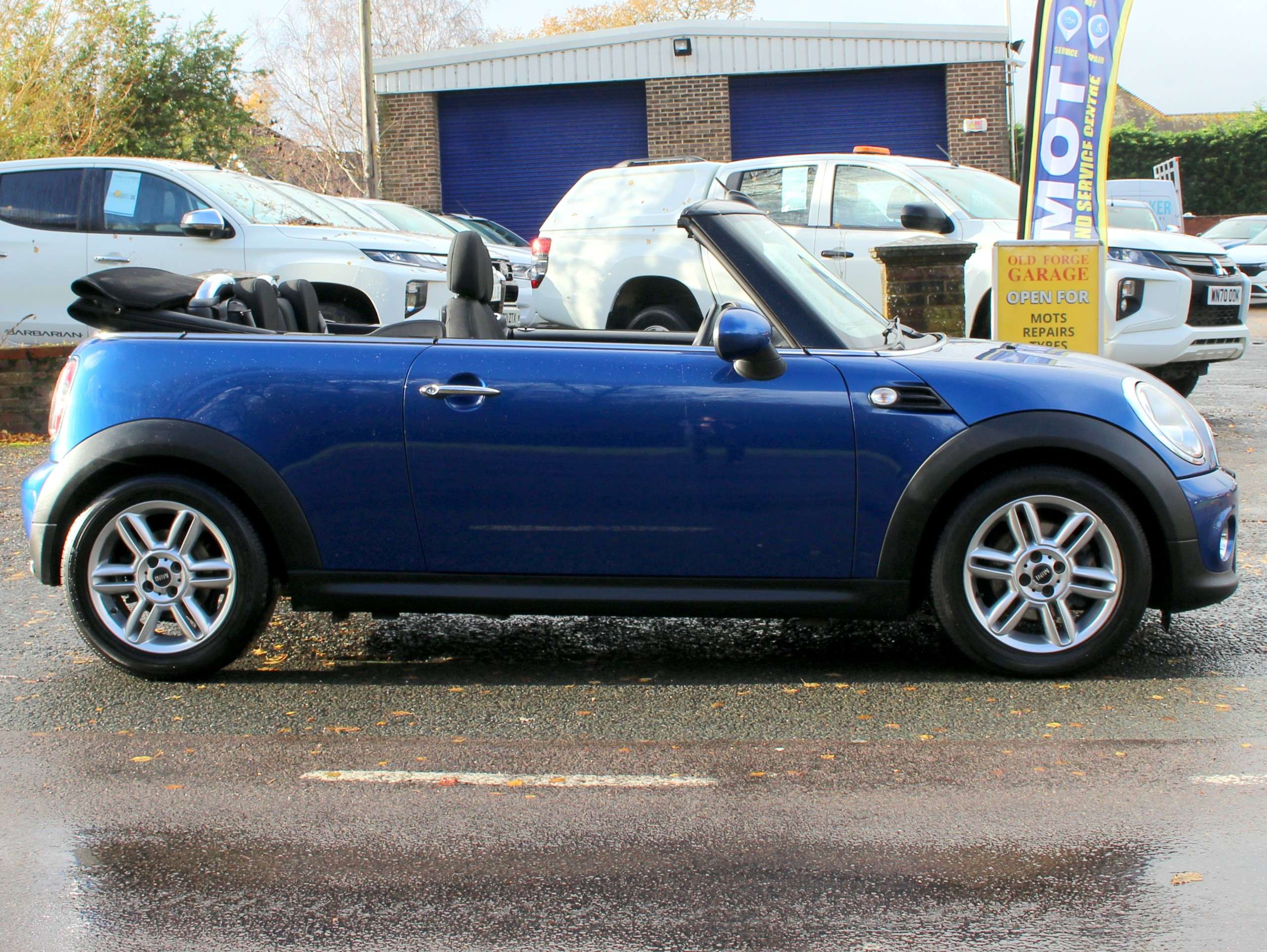 2013 MINI CONVERTIBLE 2013 MINI CONVERTIBLE