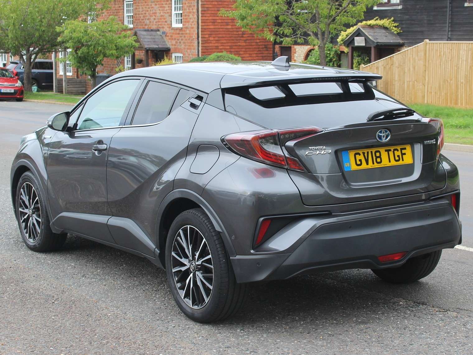 A 2018 TOYOTA C-HR 1.8 VVT-h Excel SUV 5dr Petrol Hybrid CVT Euro 6 (s/s) (122 ps) A 2018 TOYOTA C-HR 1.8 VVT-h Excel SUV 5dr Petrol Hybrid CVT Euro 6 (s/s) (122 ps)