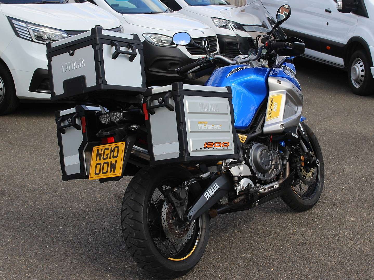 A 2010 YAMAHA XT 1200 Z Super Tenere A 2010 YAMAHA XT 1200 Z Super Tenere