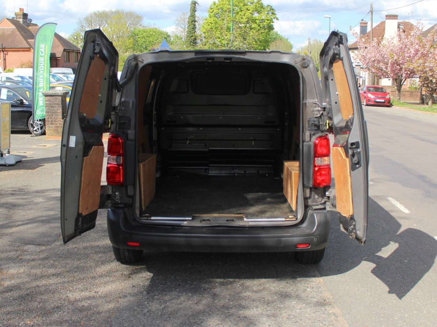 A 2018 CITROEN DISPATCH 1.6 BlueHDi 1000 Enterprise M Panel Van 6dr Diesel Manual FWD 2 Euro 6 (s/s) (115 ps) A 2018 CITROEN DISPATCH 1.6 BlueHDi 1000 Enterprise M Panel Van 6dr Diesel Manual FWD 2 Euro 6 (s/s) (115 ps)