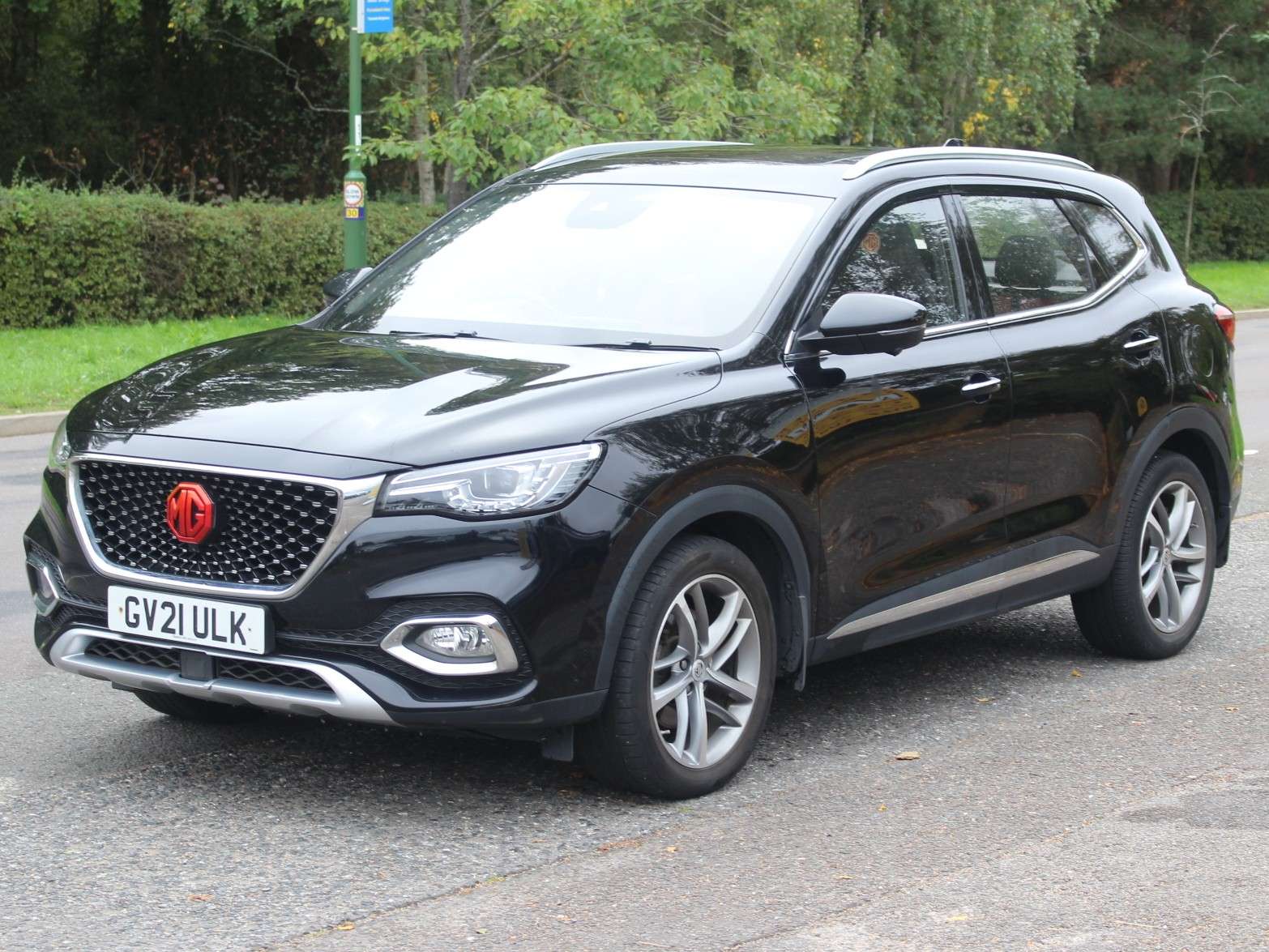 A 2021 MG HS 1.5 T-GDI 16.6kWh Exclusive SUV 5dr Petrol Plug-in Hybrid Auto Euro 6 (s/s) (258 ps) A 2021 MG HS 1.5 T-GDI 16.6kWh Exclusive SUV 5dr Petrol Plug-in Hybrid Auto Euro 6 (s/s) (258 ps)