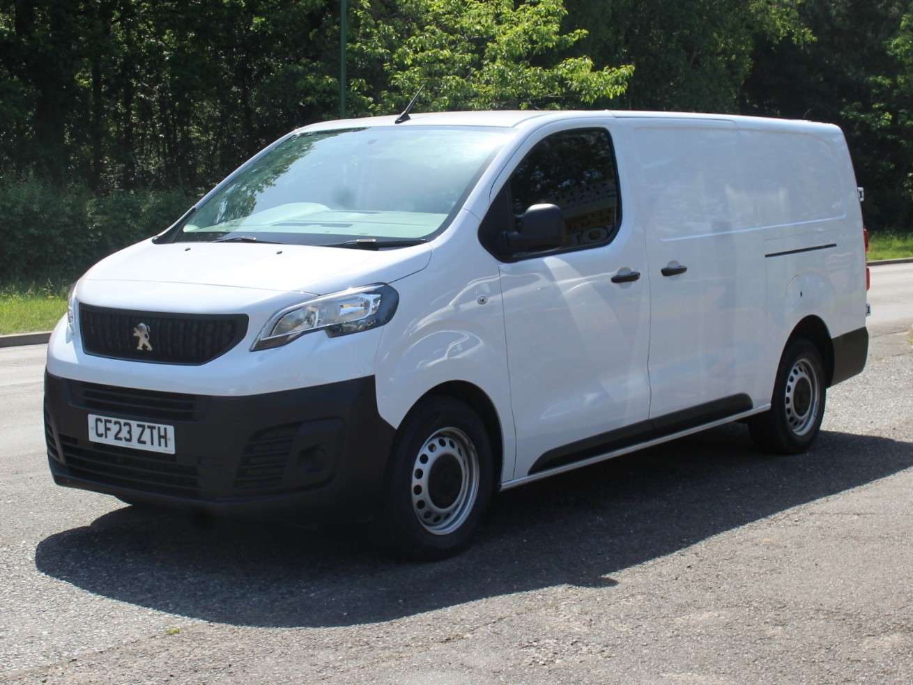A 2023 PEUGEOT EXPERT 1.5 BlueHDi 1000 Professional Premium + Long Panel Van 6dr Diesel Manual LWB Euro 6 (s/s) (100 bhp) A 2023 PEUGEOT EXPERT 1.5 BlueHDi 1000 Professional Premium + Long Panel Van 6dr Diesel Manual LWB Euro 6 (s/s) (100 bhp)