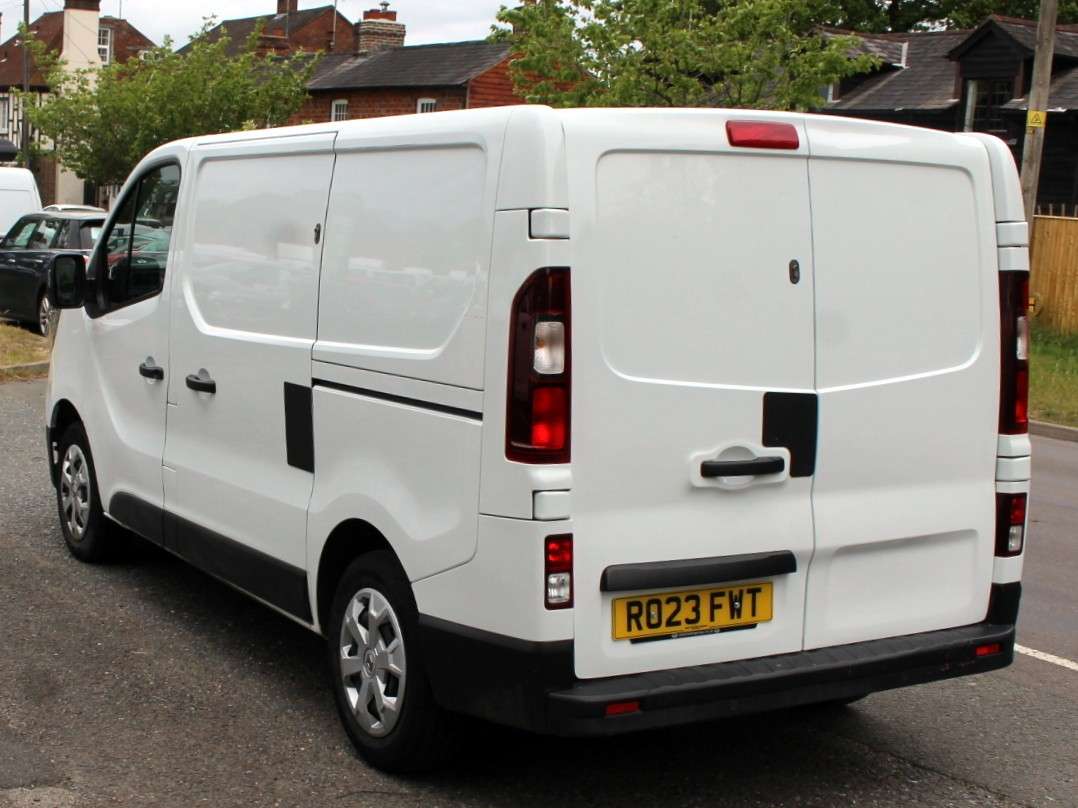 A 2023 RENAULT TRAFIC 2.0 dCi Blue SL28 Business+ Panel Van 5dr Diesel Manual L1 H1 Euro 6 (s/s) (130 ps) A 2023 RENAULT TRAFIC 2.0 dCi Blue SL28 Business+ Panel Van 5dr Diesel Manual L1 H1 Euro 6 (s/s) (130 ps)